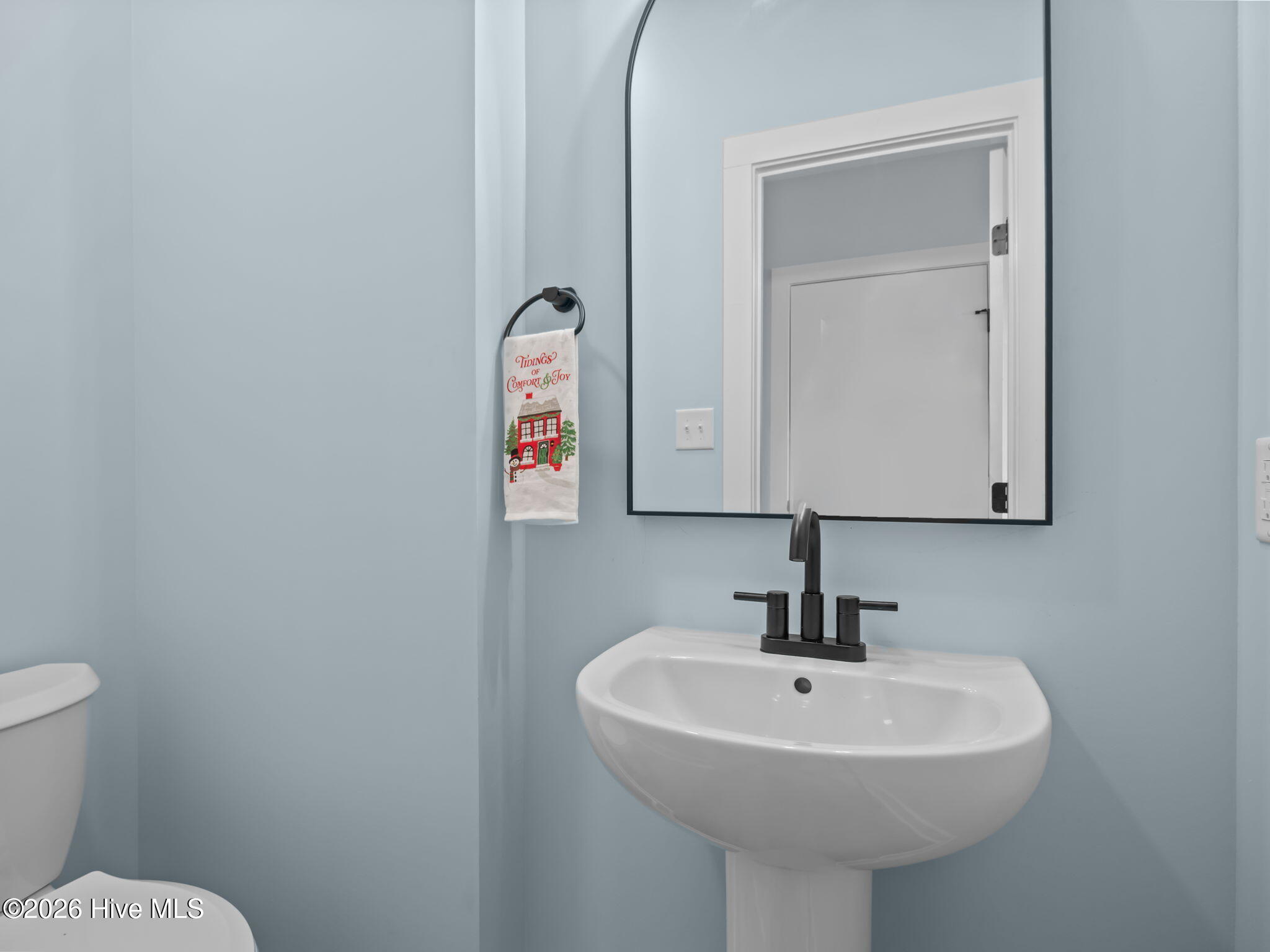 Hall bathroom upstairs