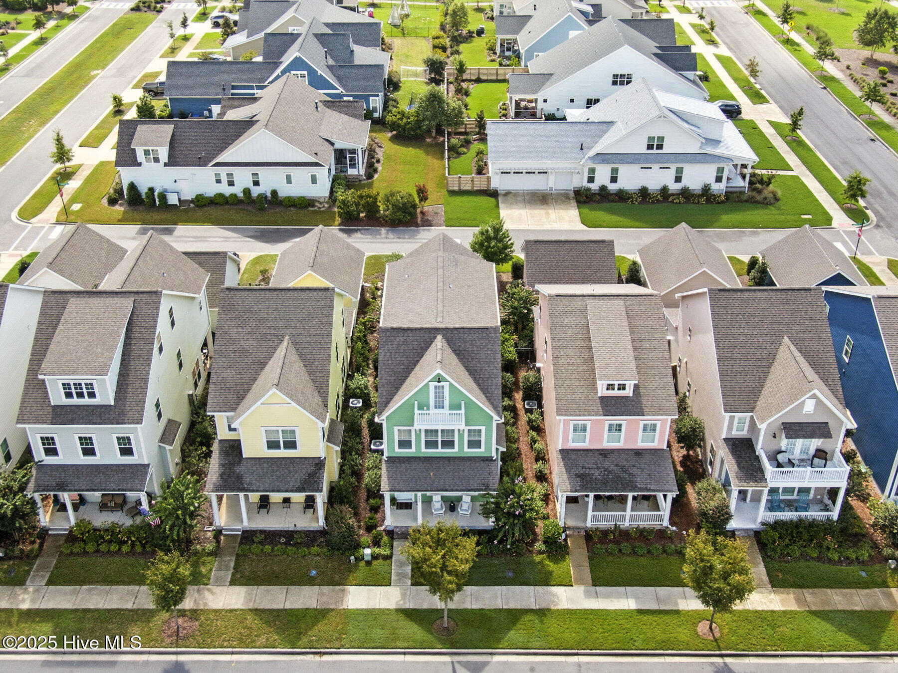 100547438 | Photo 28