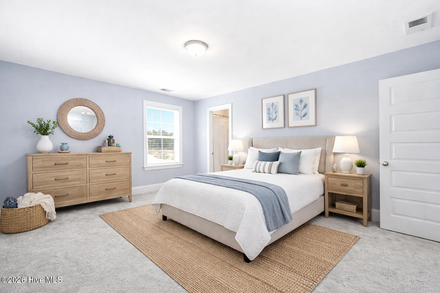 100563287 | Photo 75