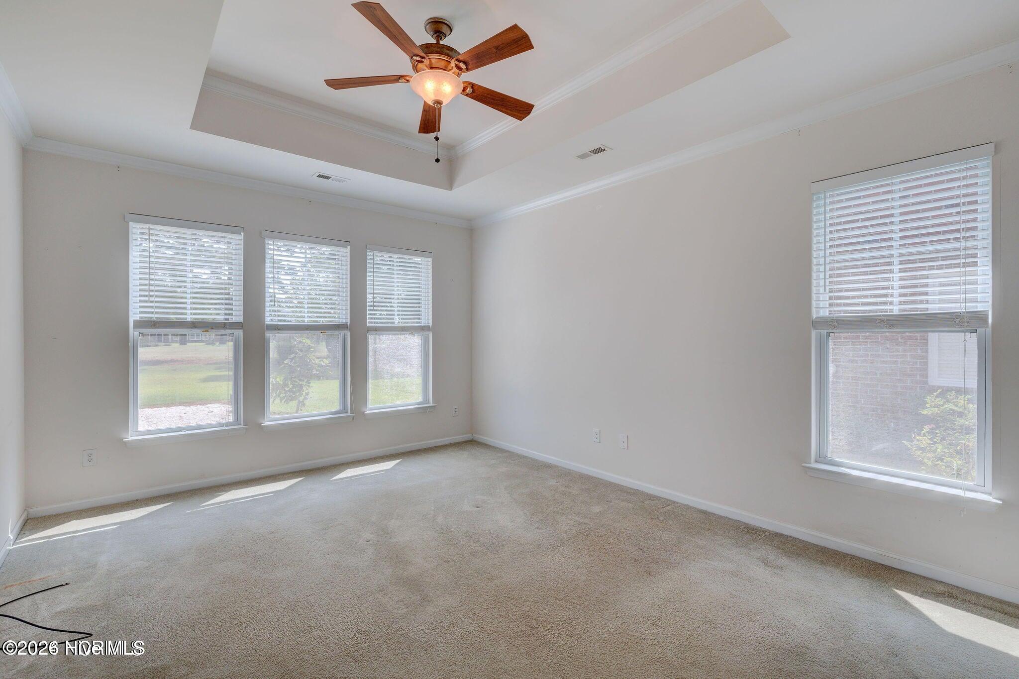 100549194 | Photo 20