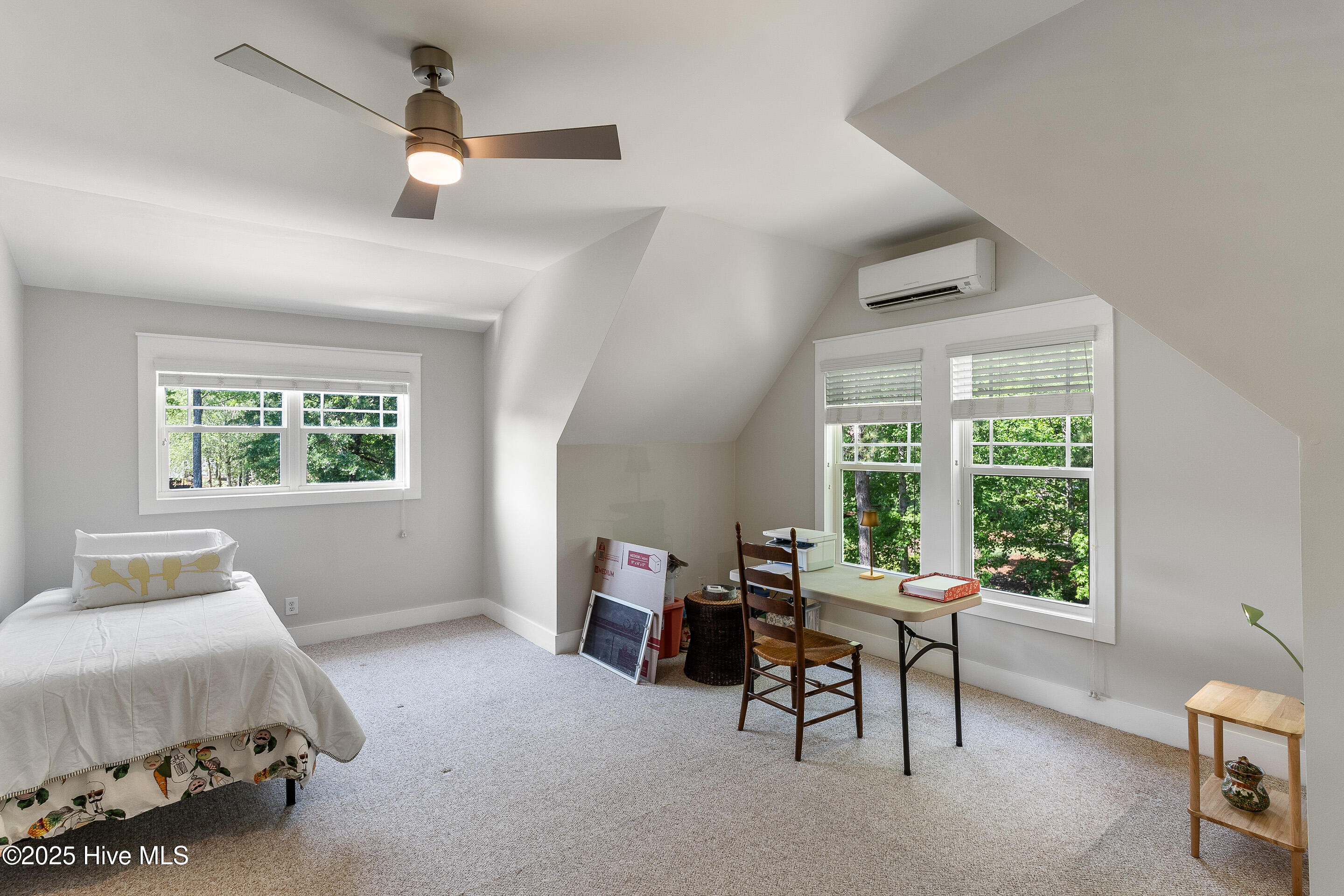 100505939 | Photo 42