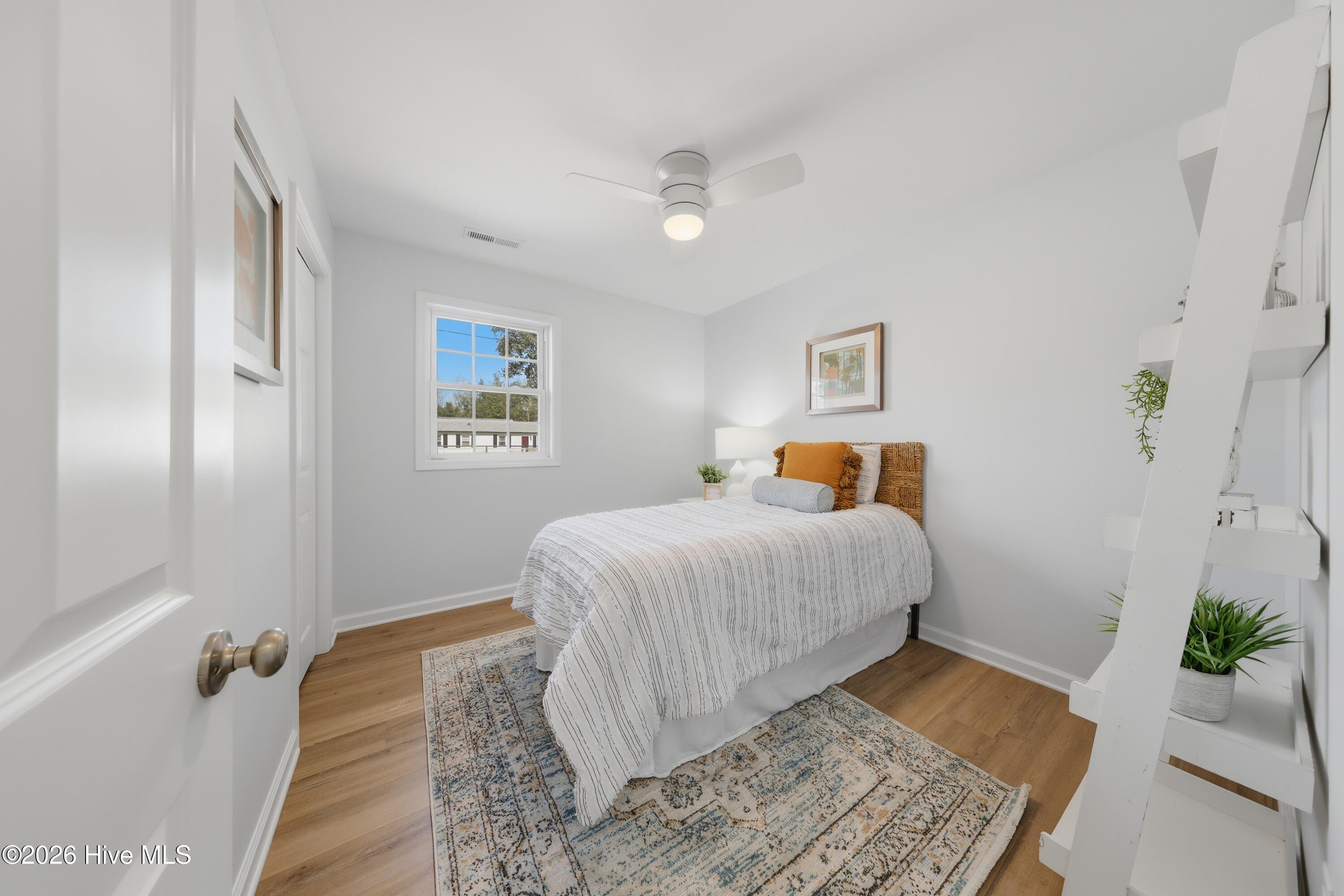 100559150 | Photo 13