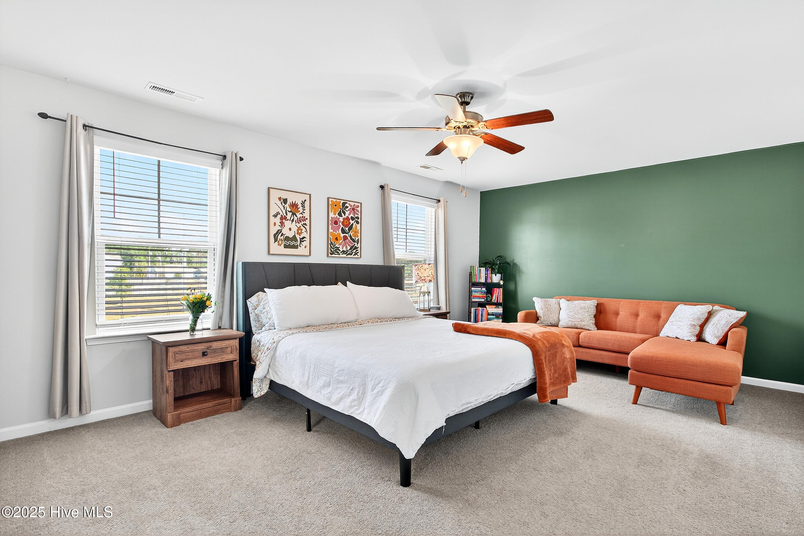 100539677 | Photo 16