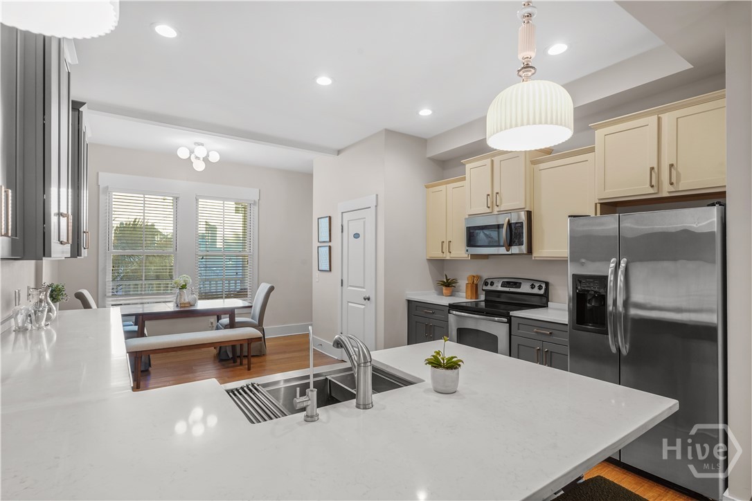 216 W Henry Street, Savannah, GA, 31401