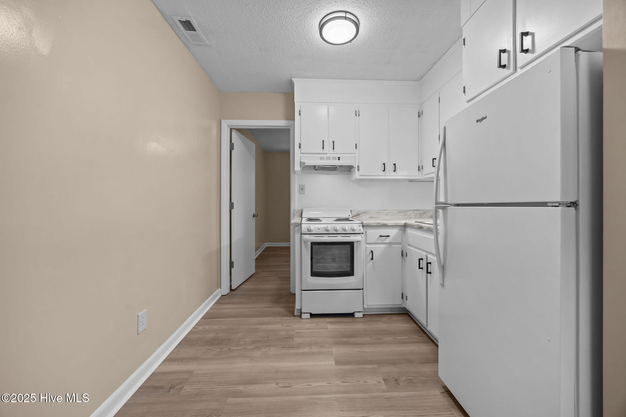 11-web-or-mls-1190 Gould Rd Unit3 27