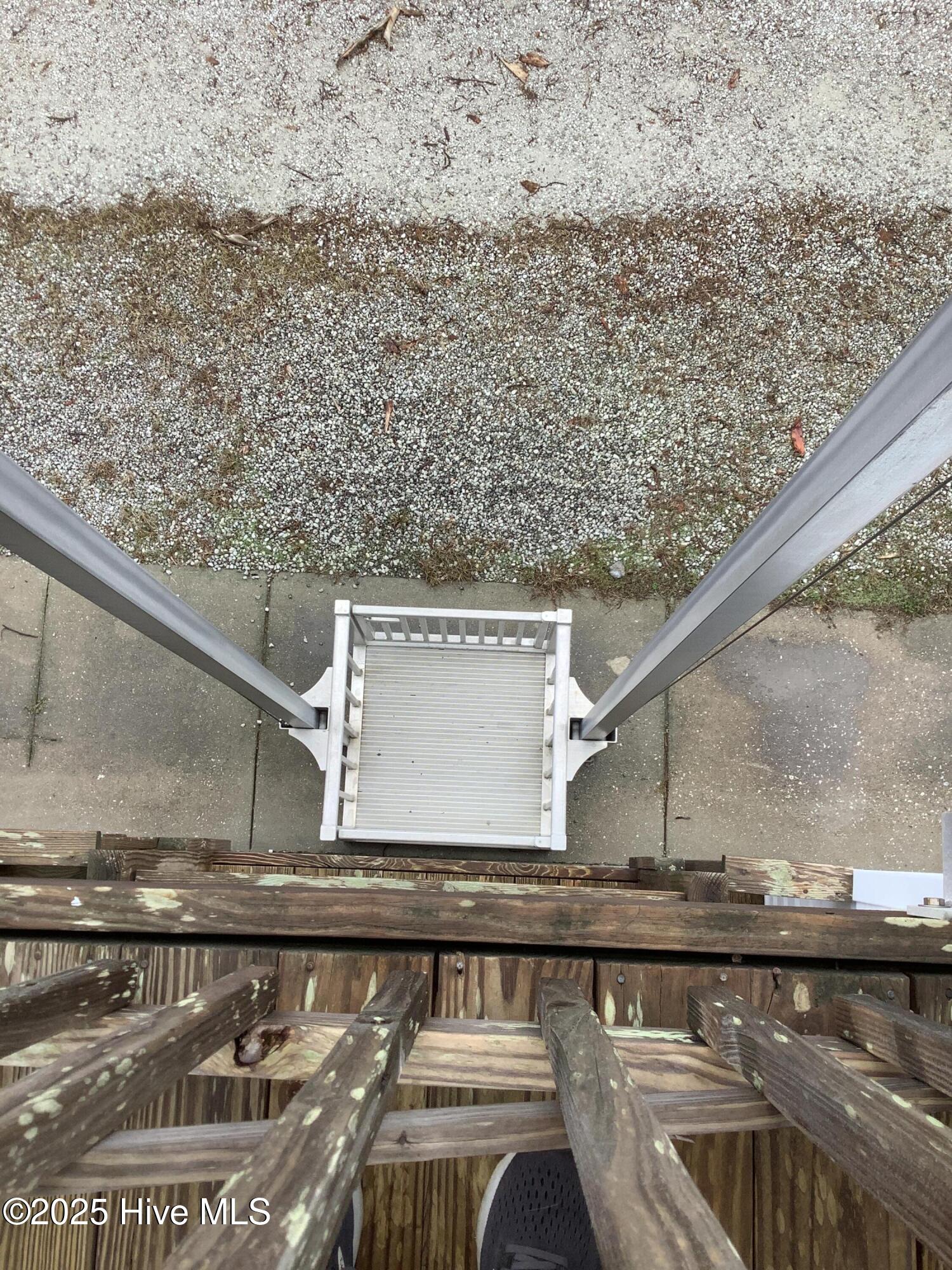 100530094 | Photo 56