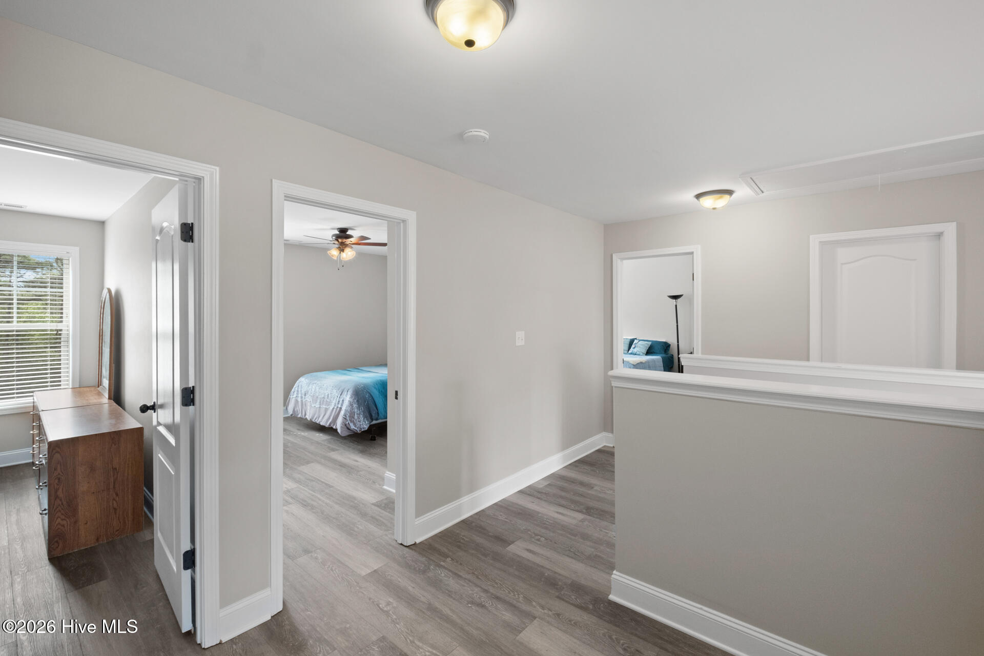 100566608 | Photo 21