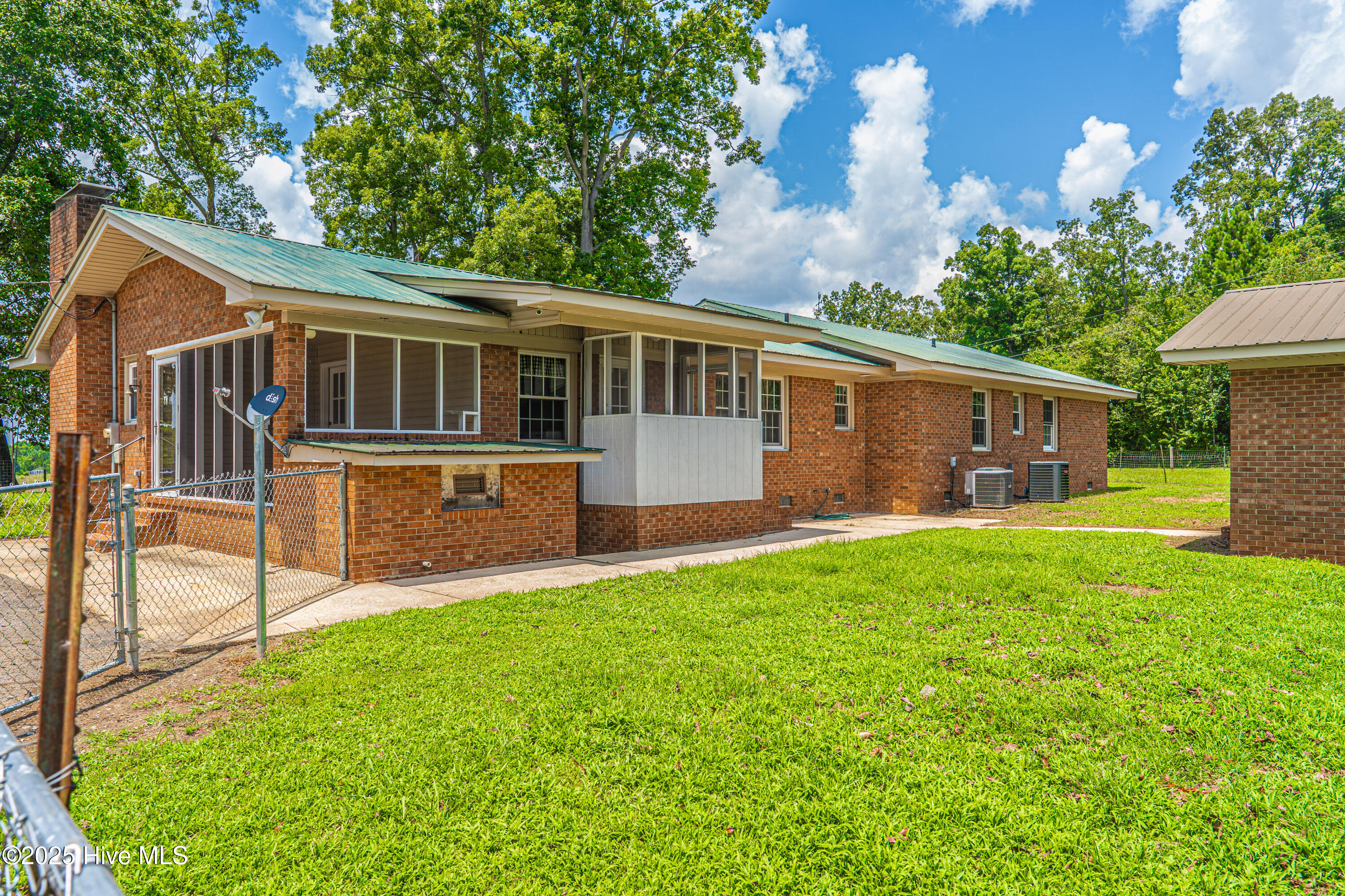 383 Lakey Siding Road