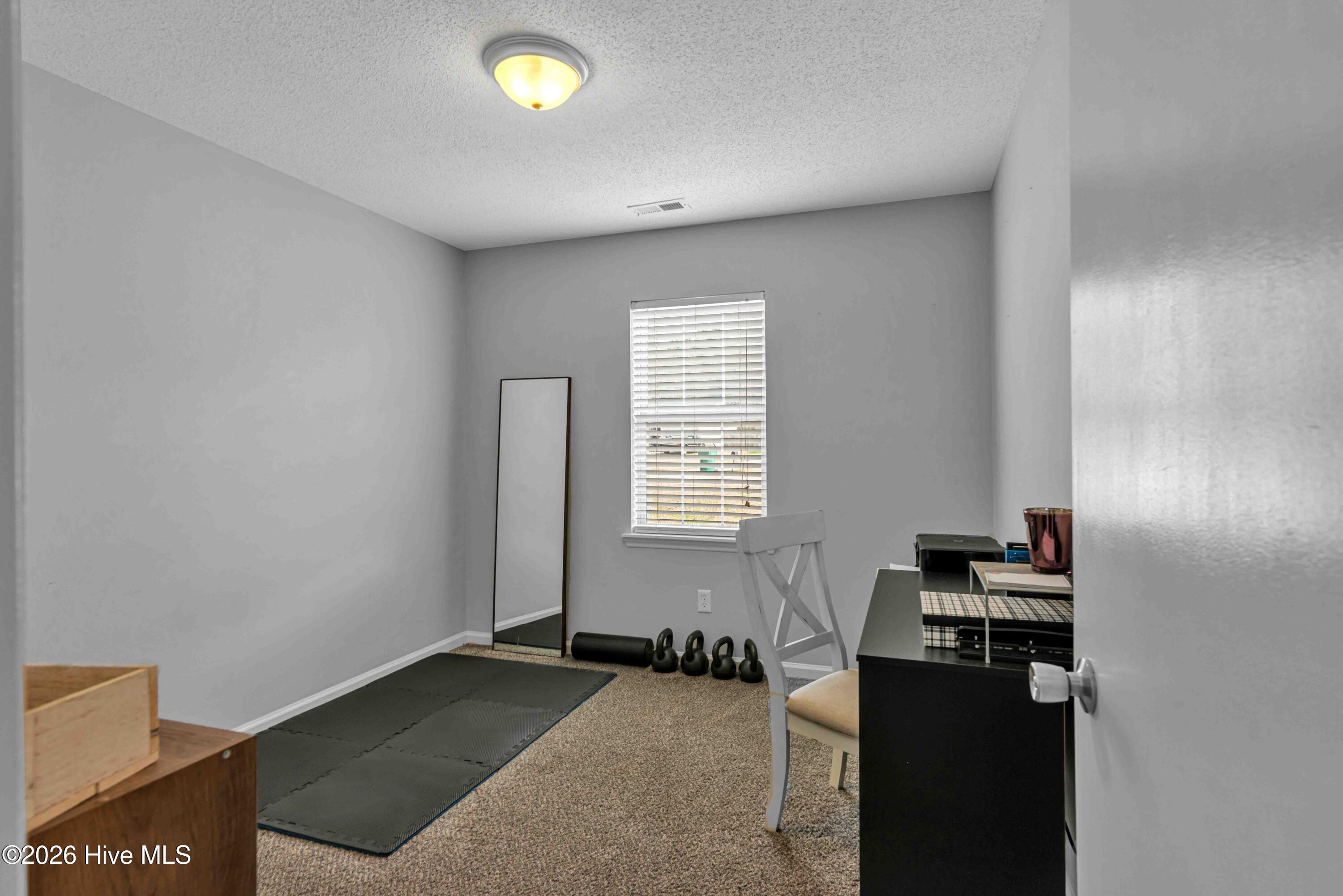 100558761 | Photo 21