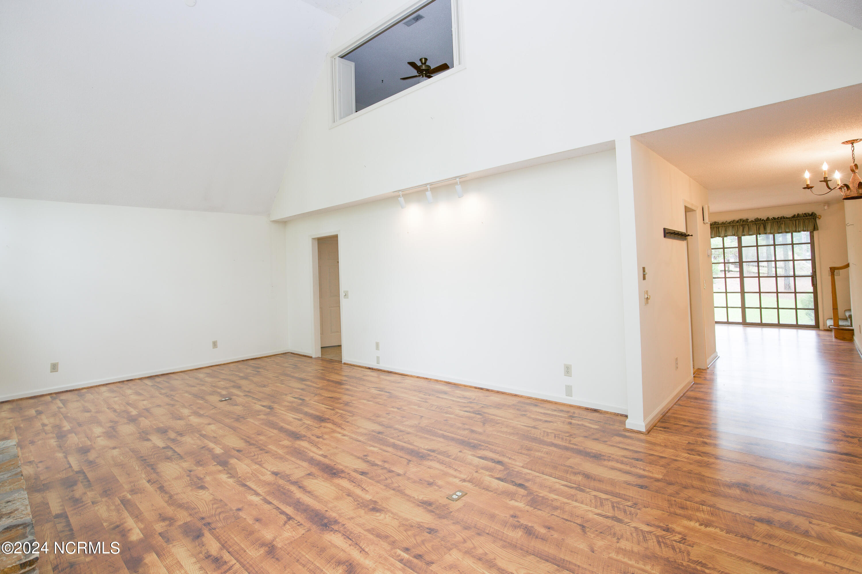 620 Diamondhead Dr S-7