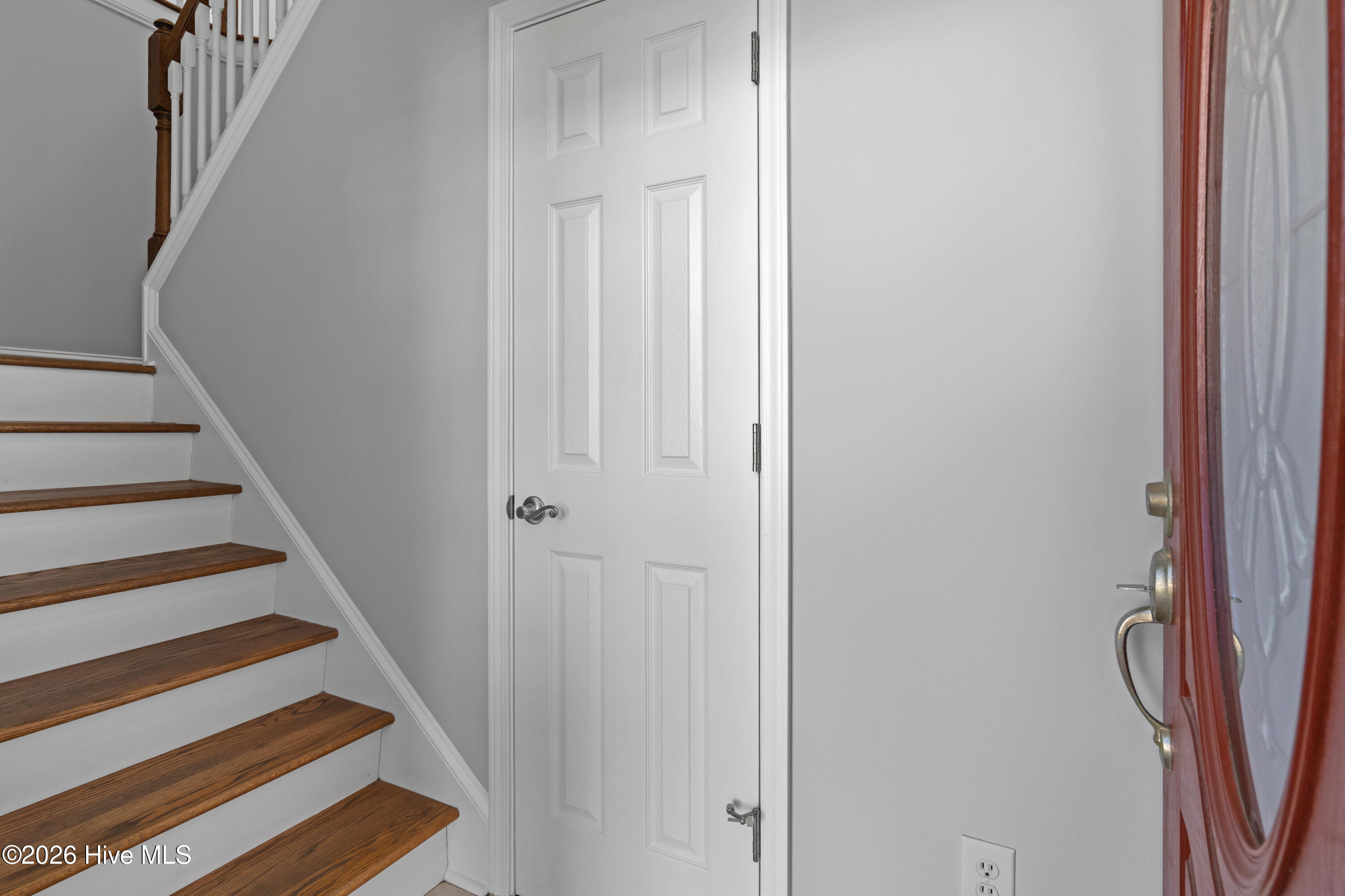 100567546 | Photo 62