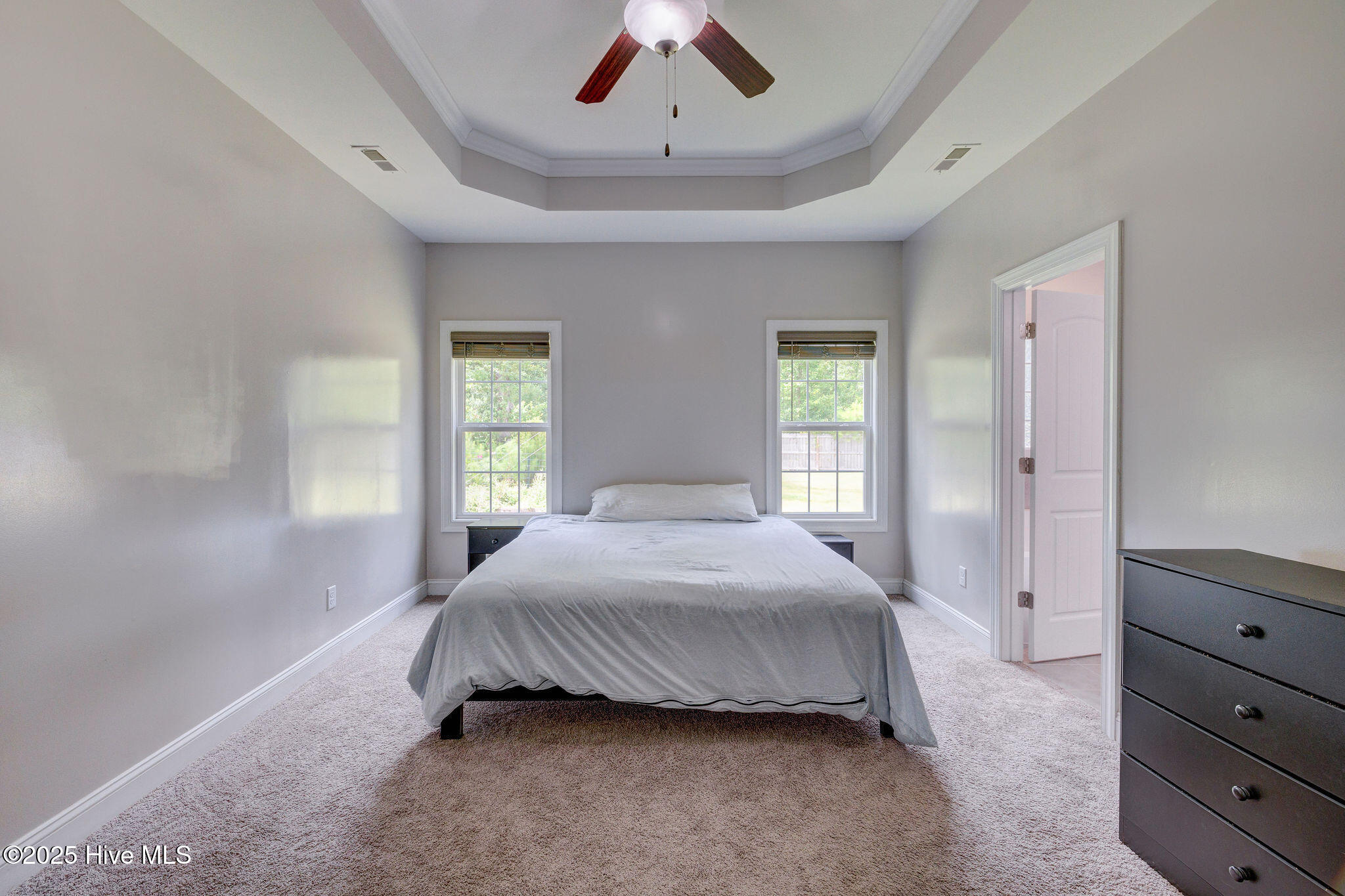 100522244 | Photo 26