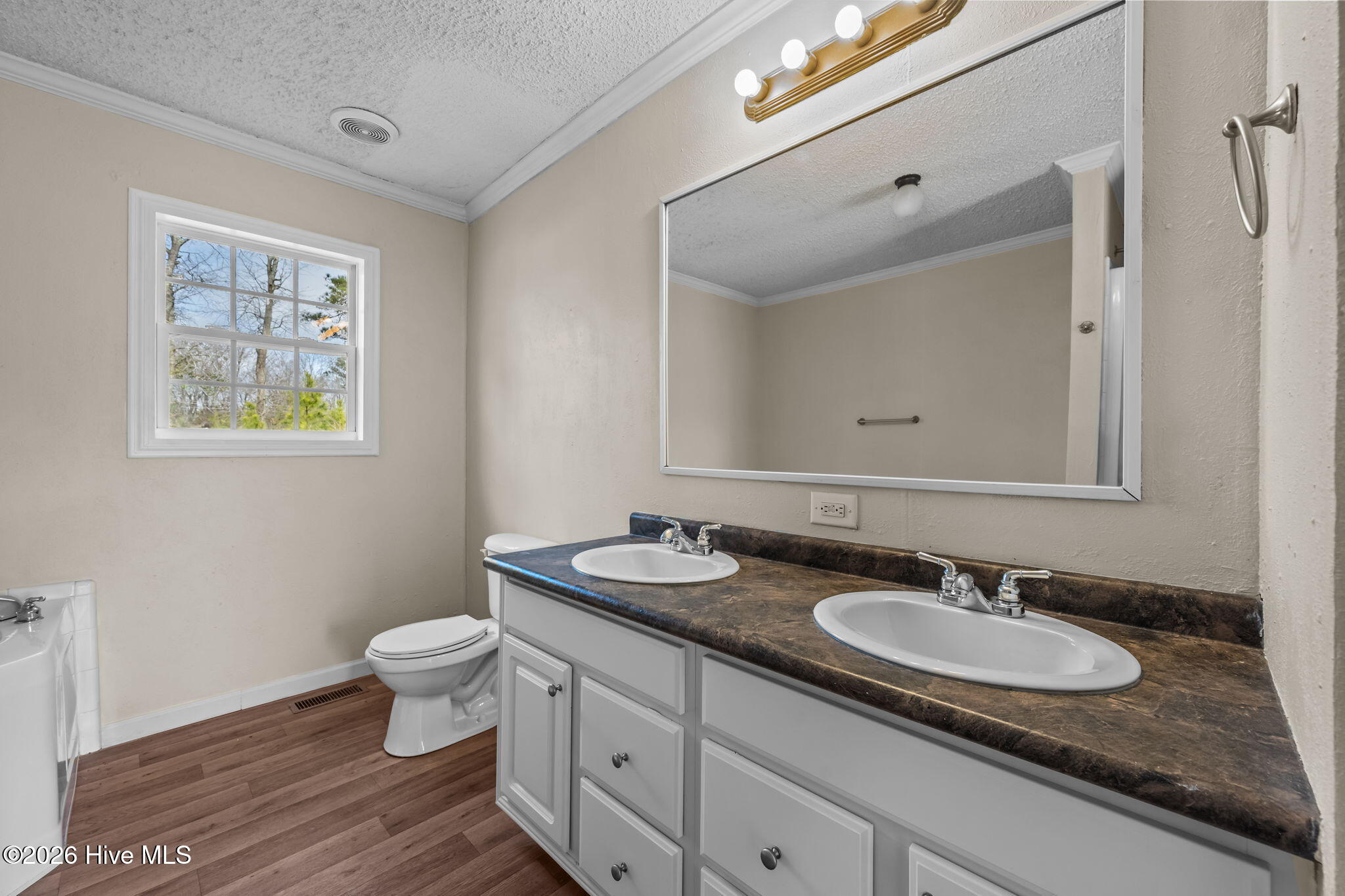 100555168 | Photo 20