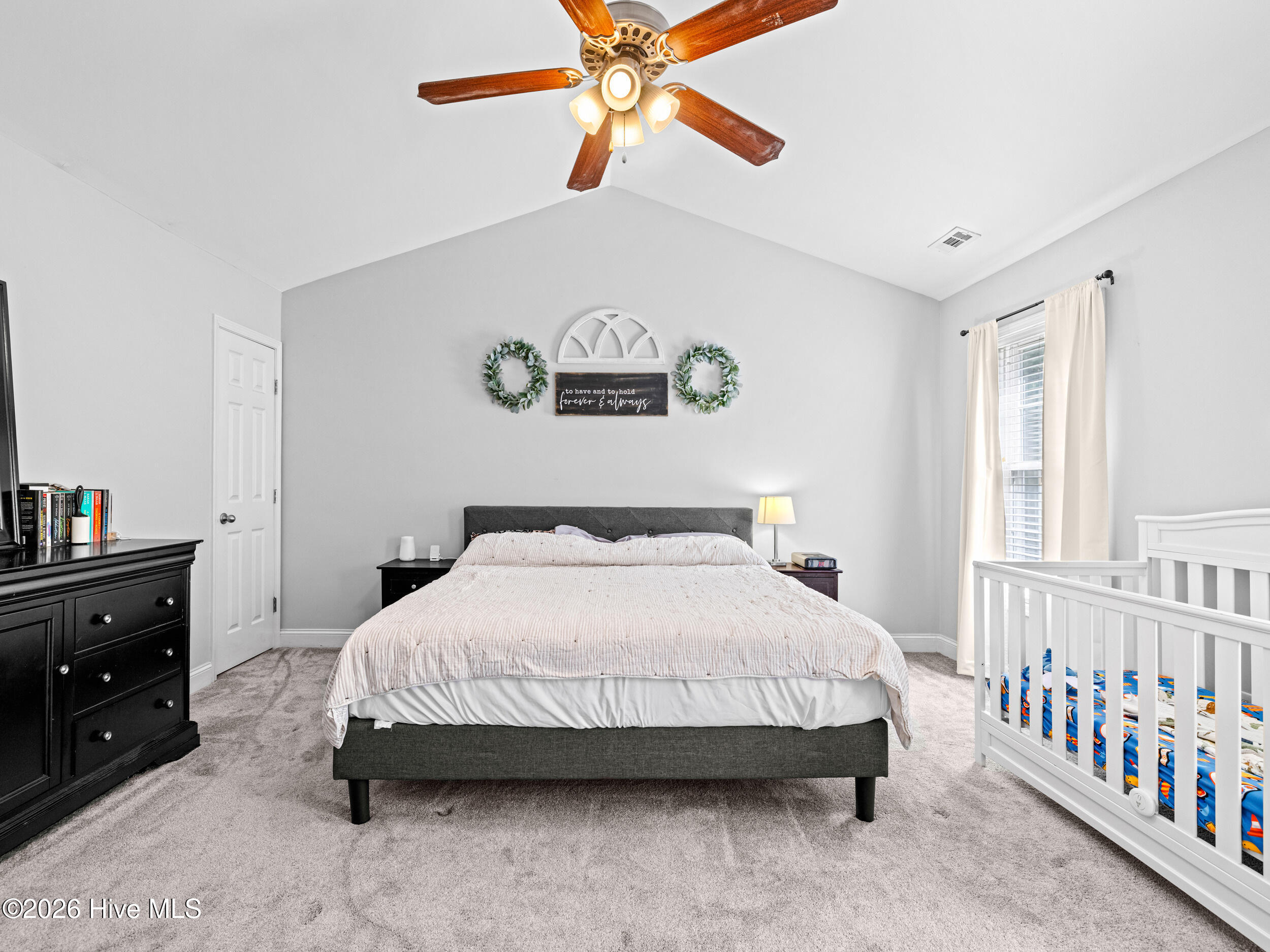 100566997 | Photo 31