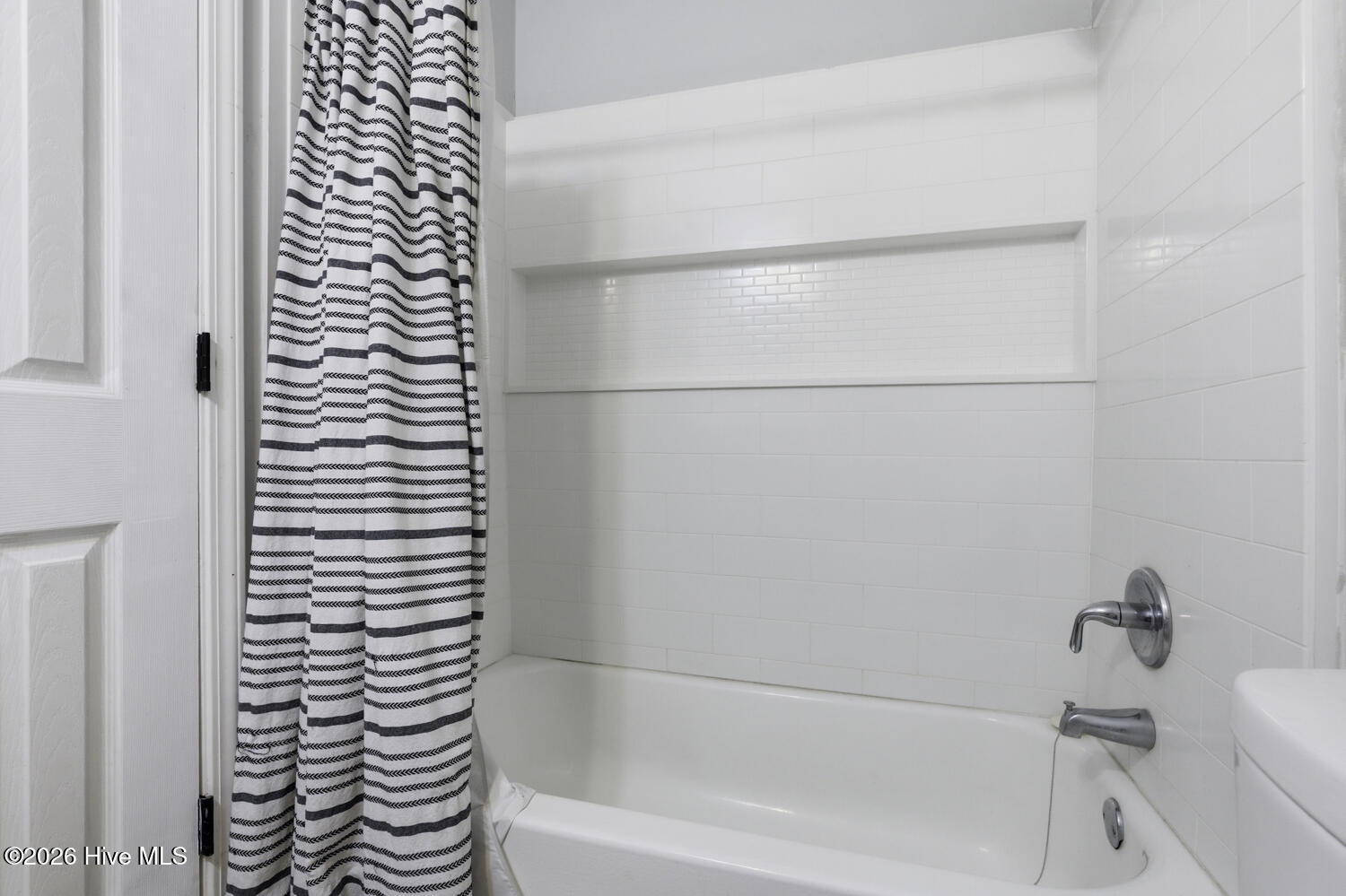 100551739 | Photo 13