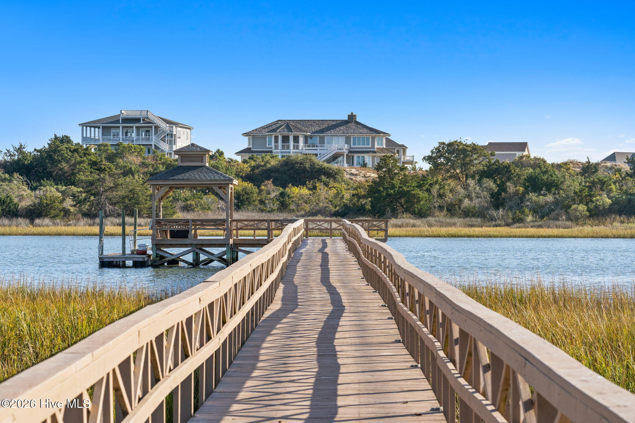 100549947 | Photo 73