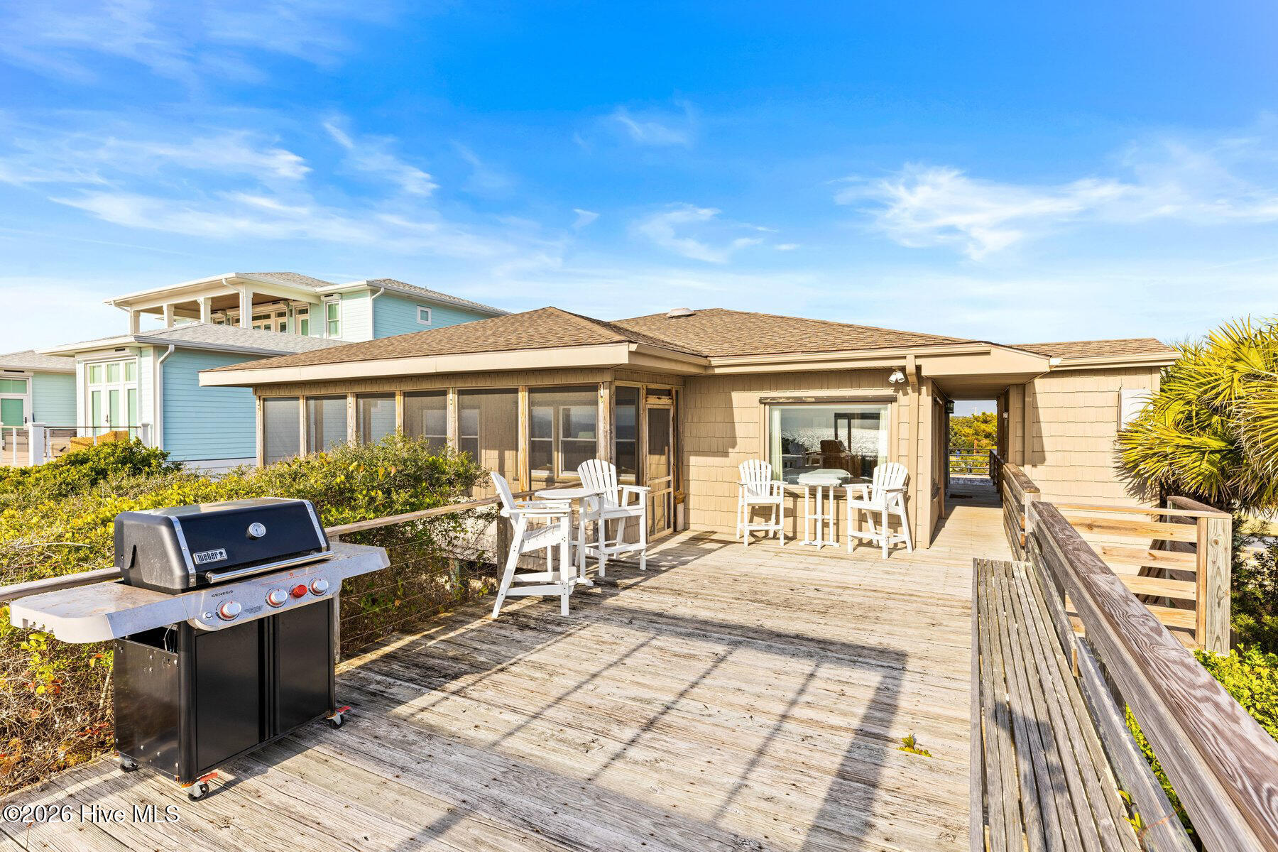 100550434 | Photo 42