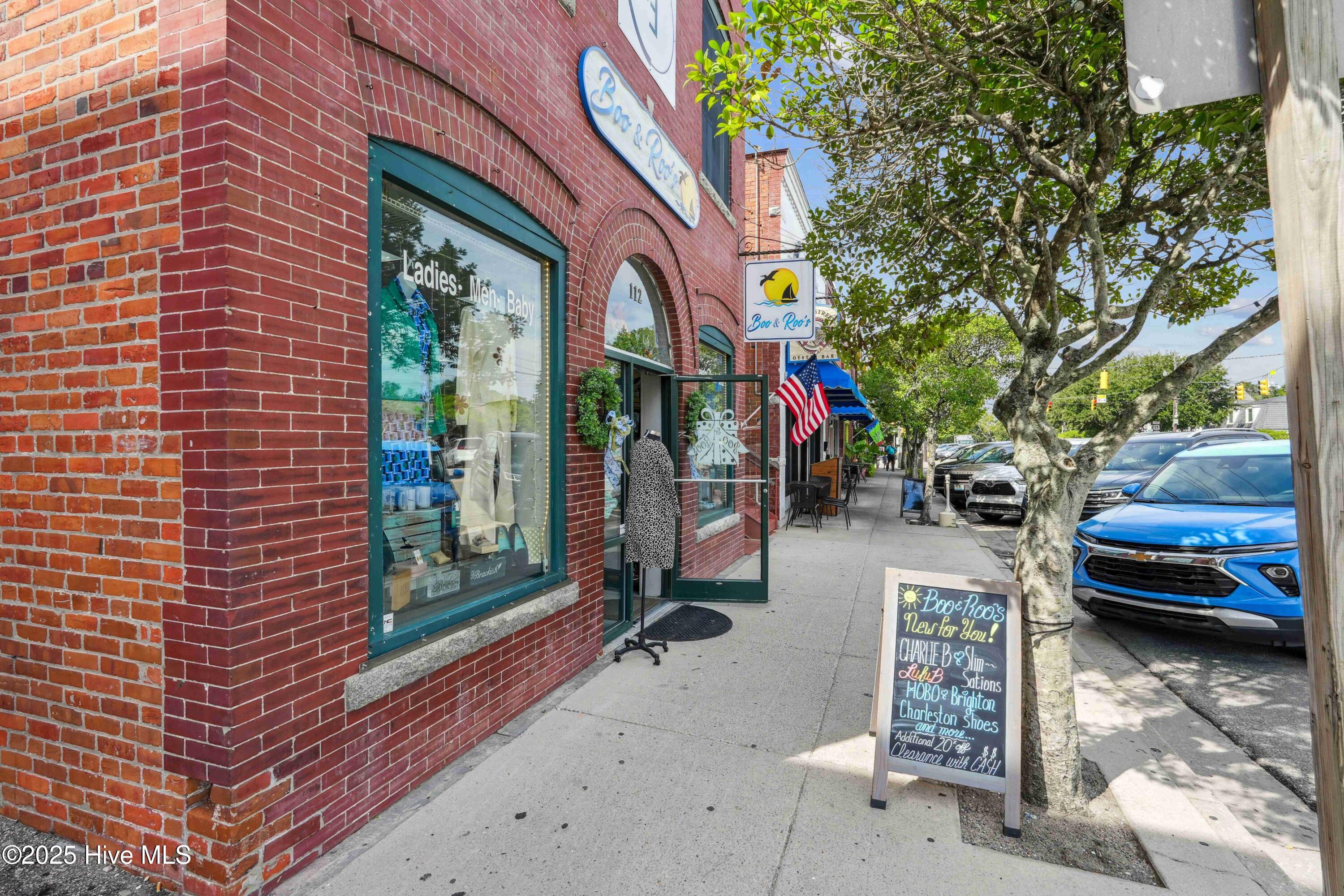 100545939 | Photo 13