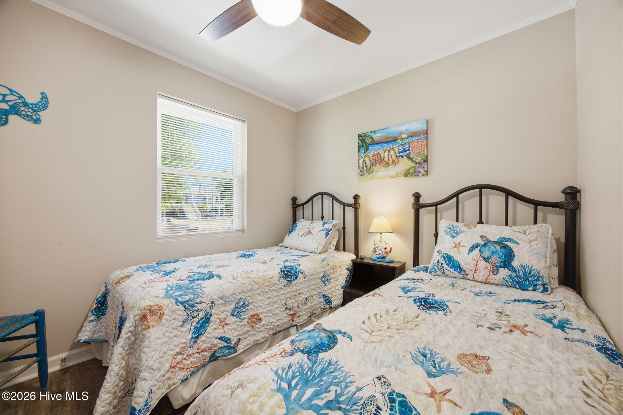 100569426 | Photo 37