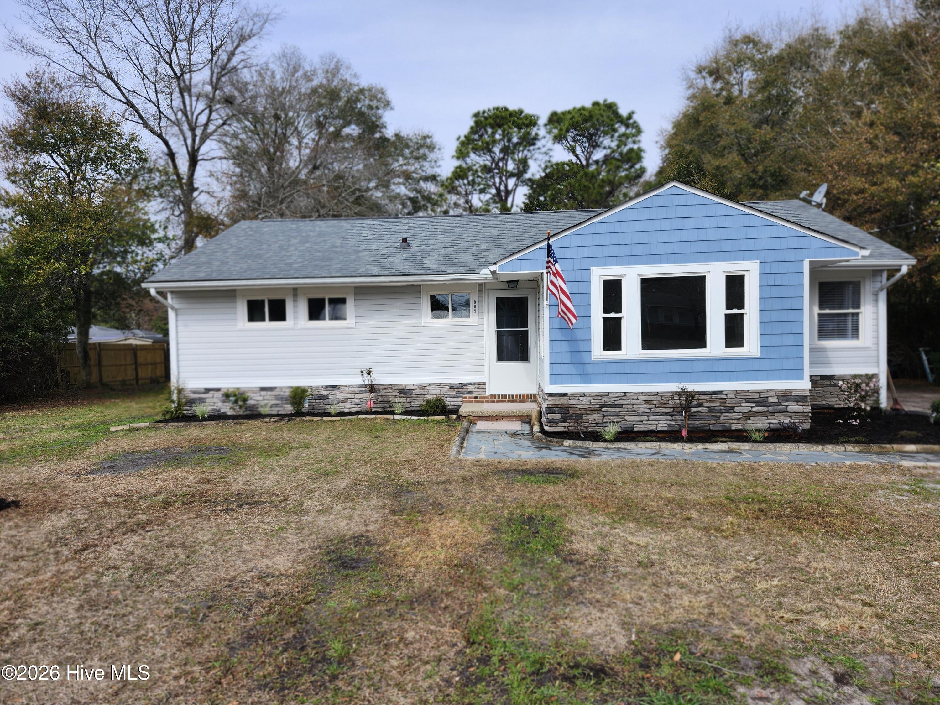 909 Adelaide Drive, Wilmington, NC, 28412