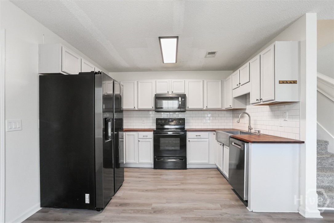 Photo 3 of Single family home for sale at 6 Lake Shore Blvd, Port Wentworth, GA 31407 | MLS# SA361643 | Listing updated on 2026-09-18