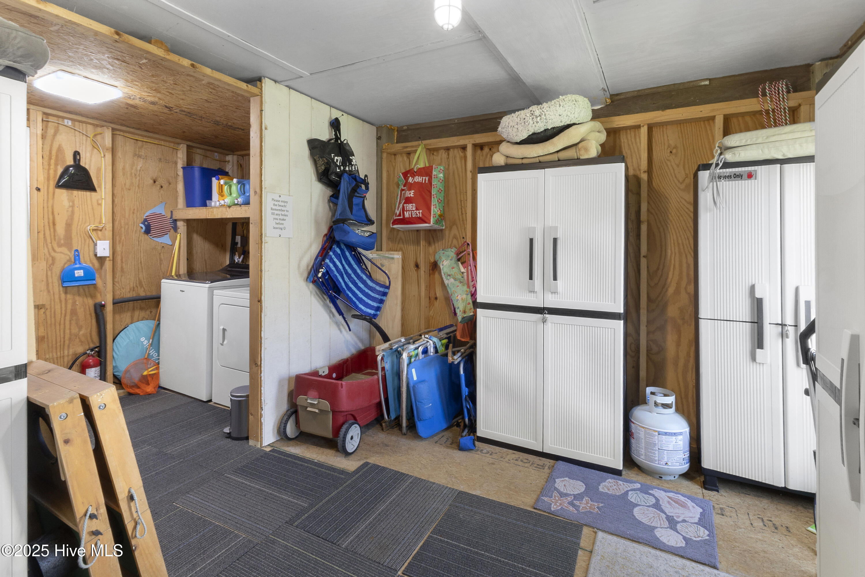 100541212 | Photo 44