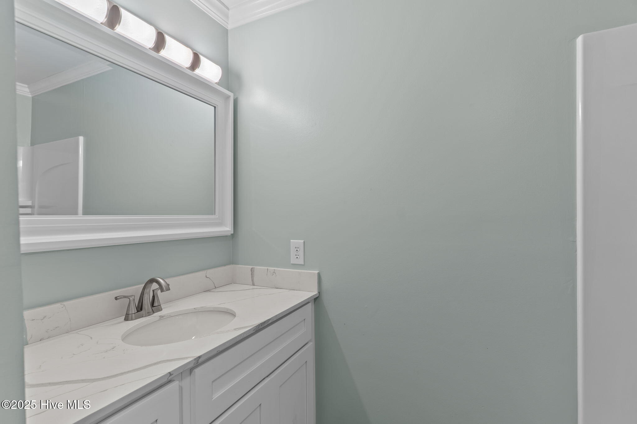 100529957 | Photo 40