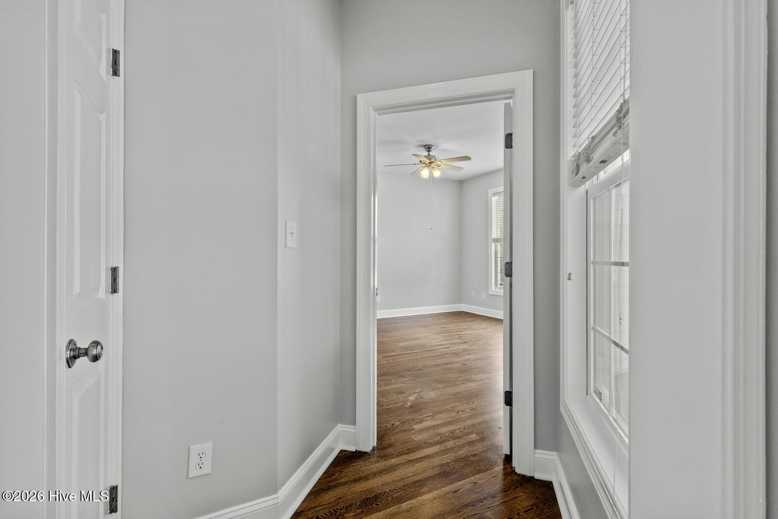 100545911 | Photo 28