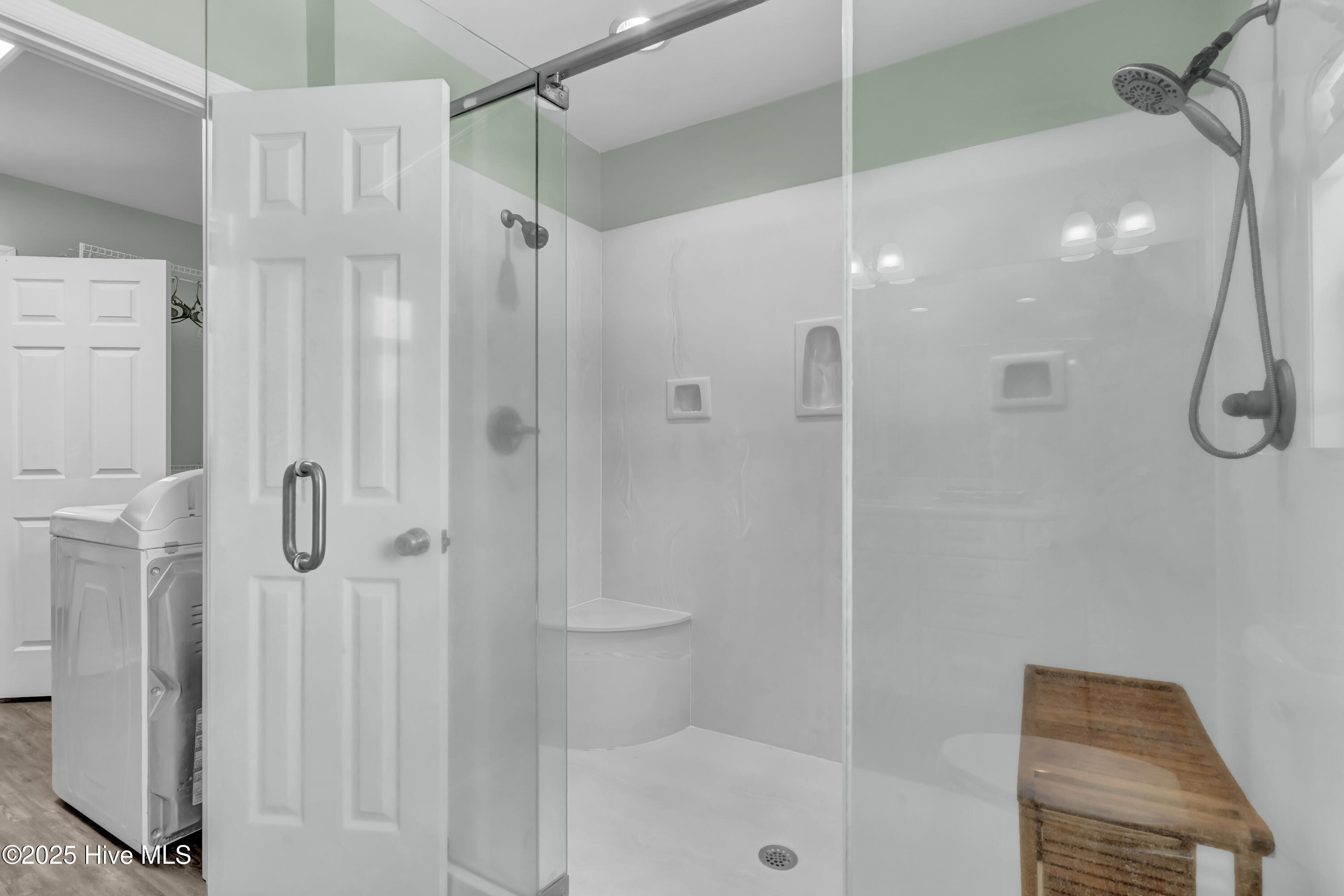 100538524 | Photo 13