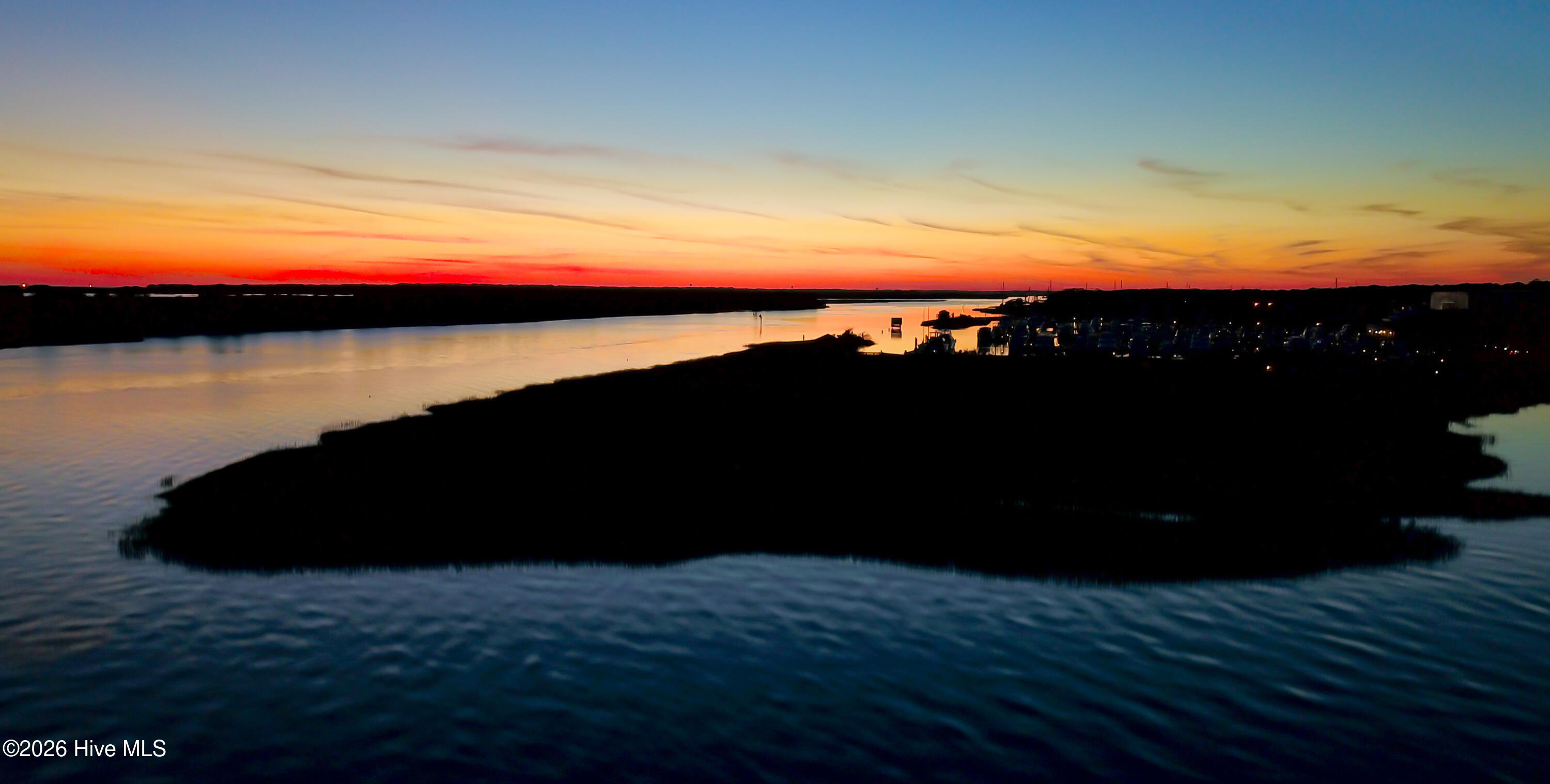 100561185 | Photo 100