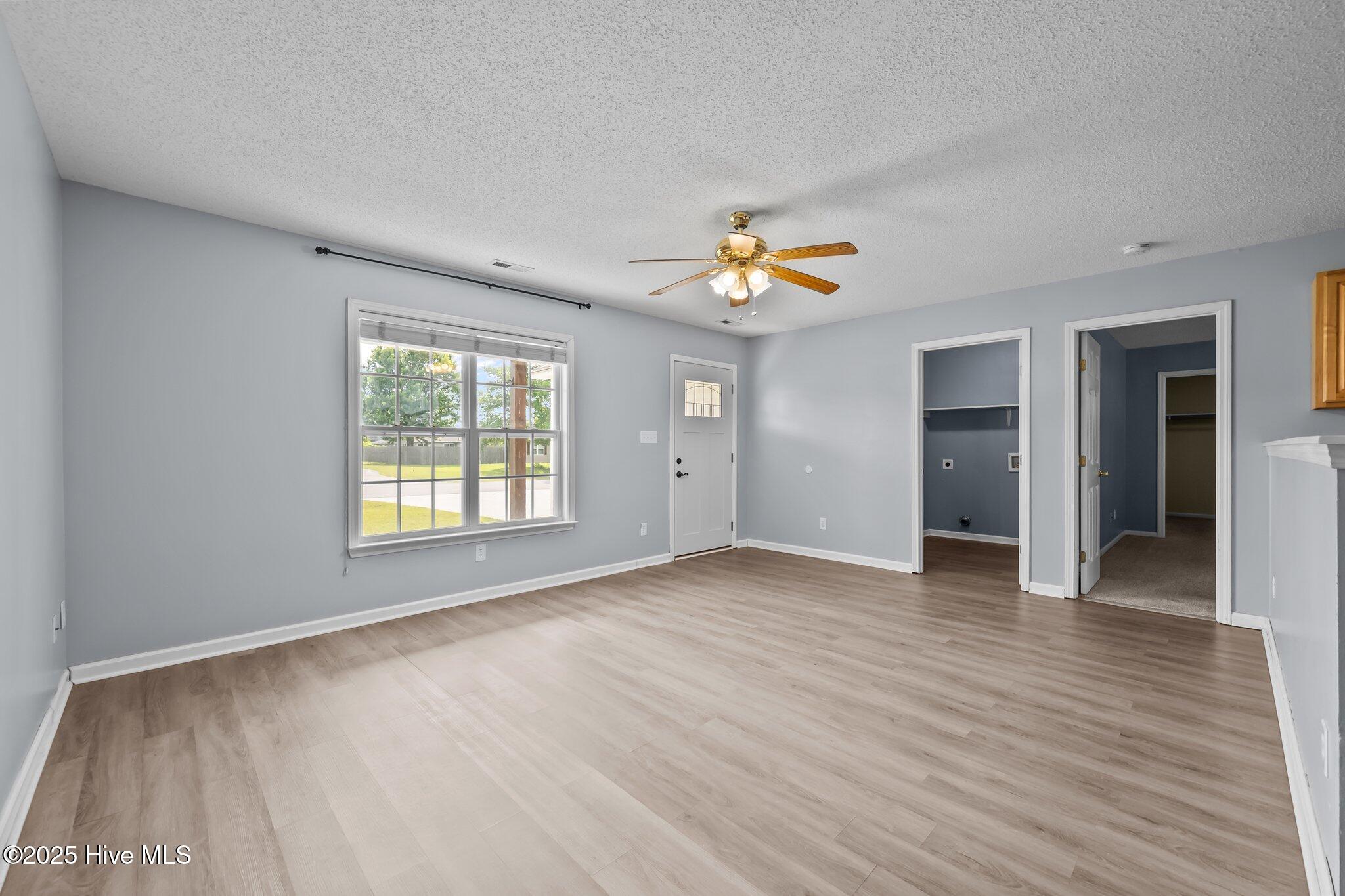 112 Fodder Drive, Hubert, NC 28539 – photo 9: 9-web-or-mls-_RAD0613