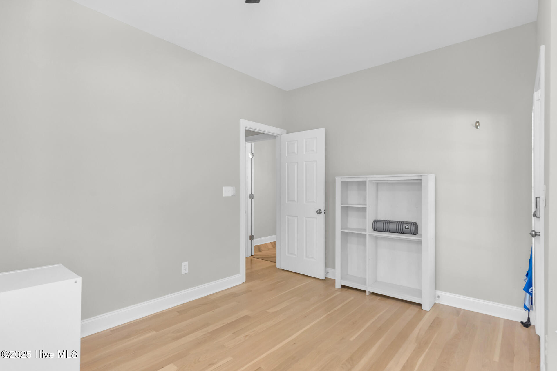 100532167 | Photo 34