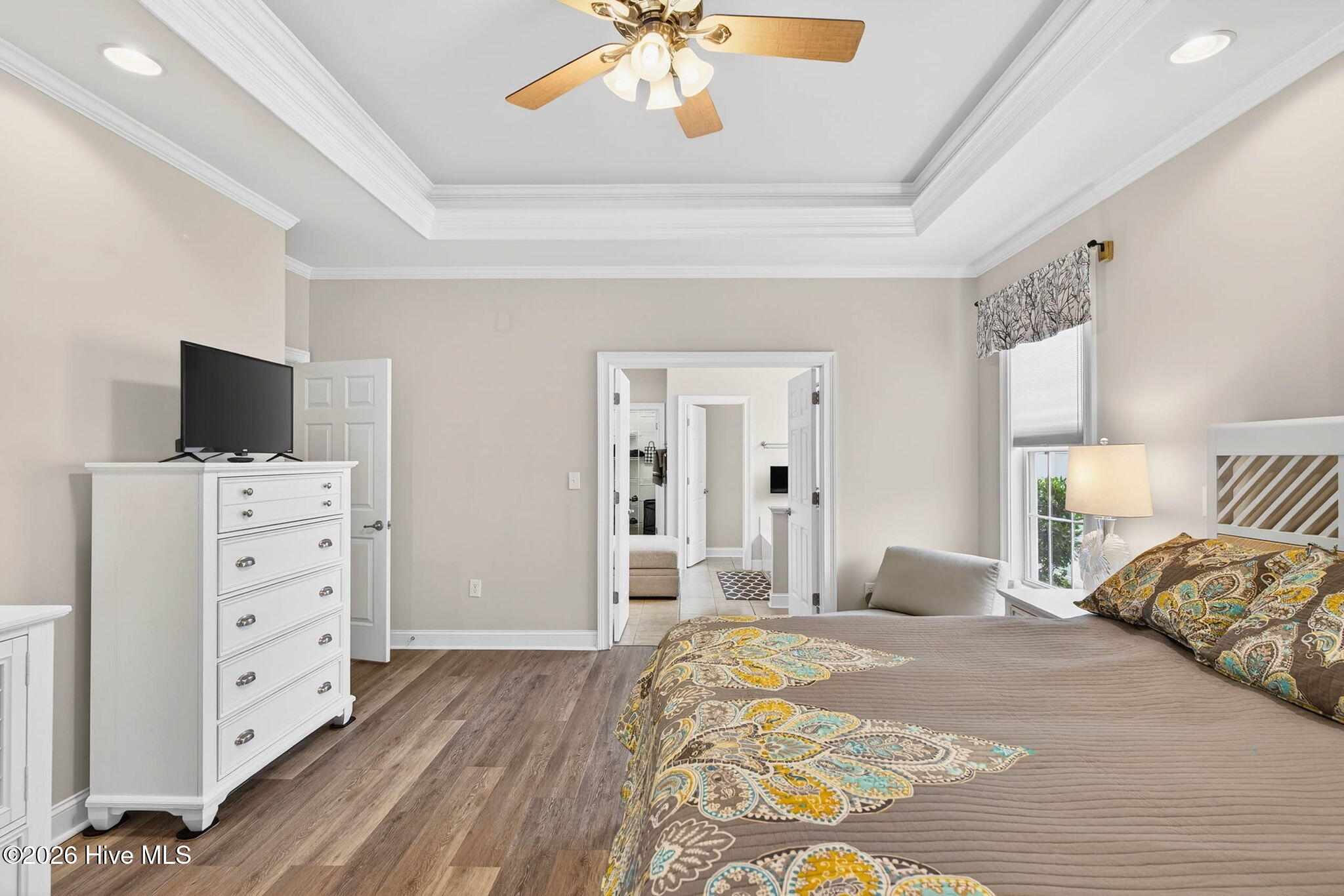 100556471 | Photo 16