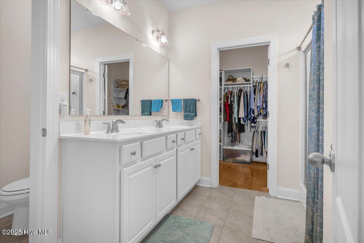 100541997 | Photo 19