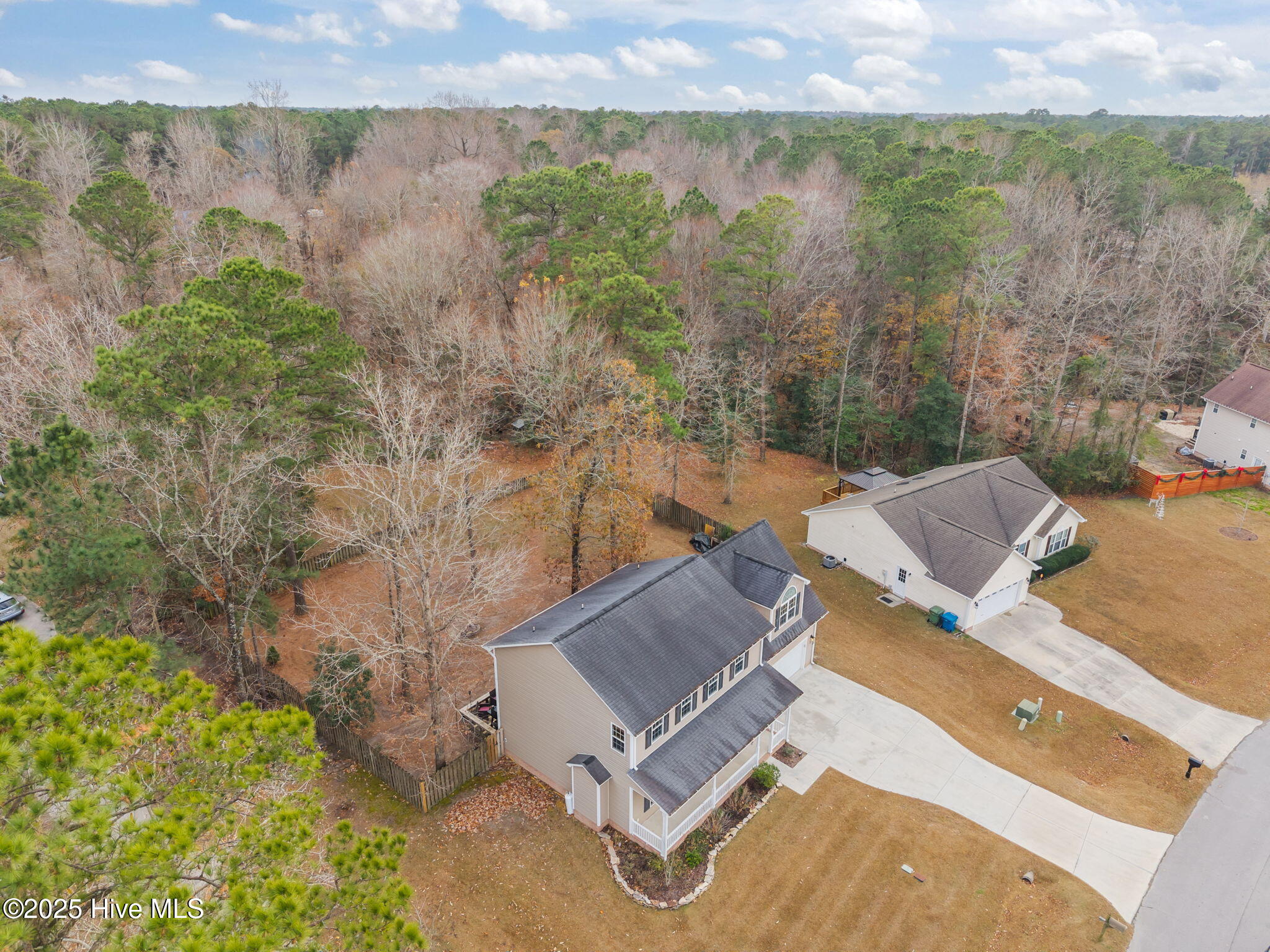 100544131 | Photo 52