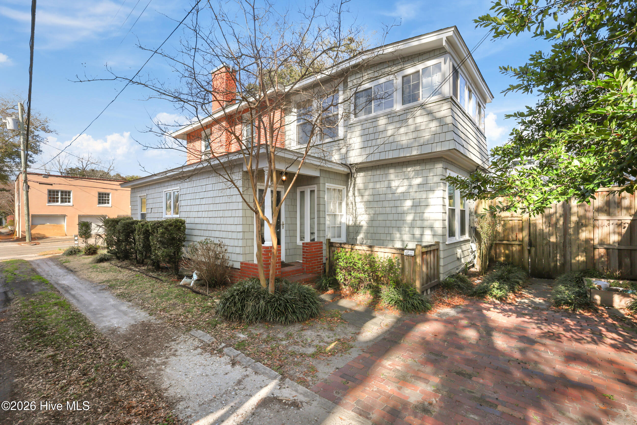 100514178 | Photo 92