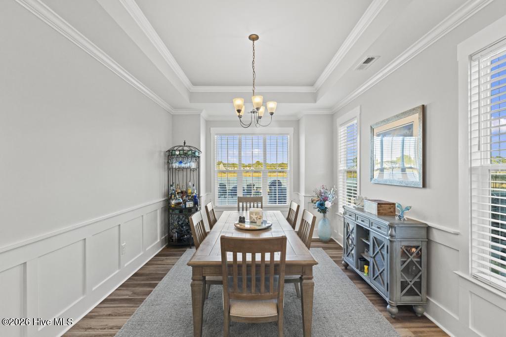 100569844 | Photo 31