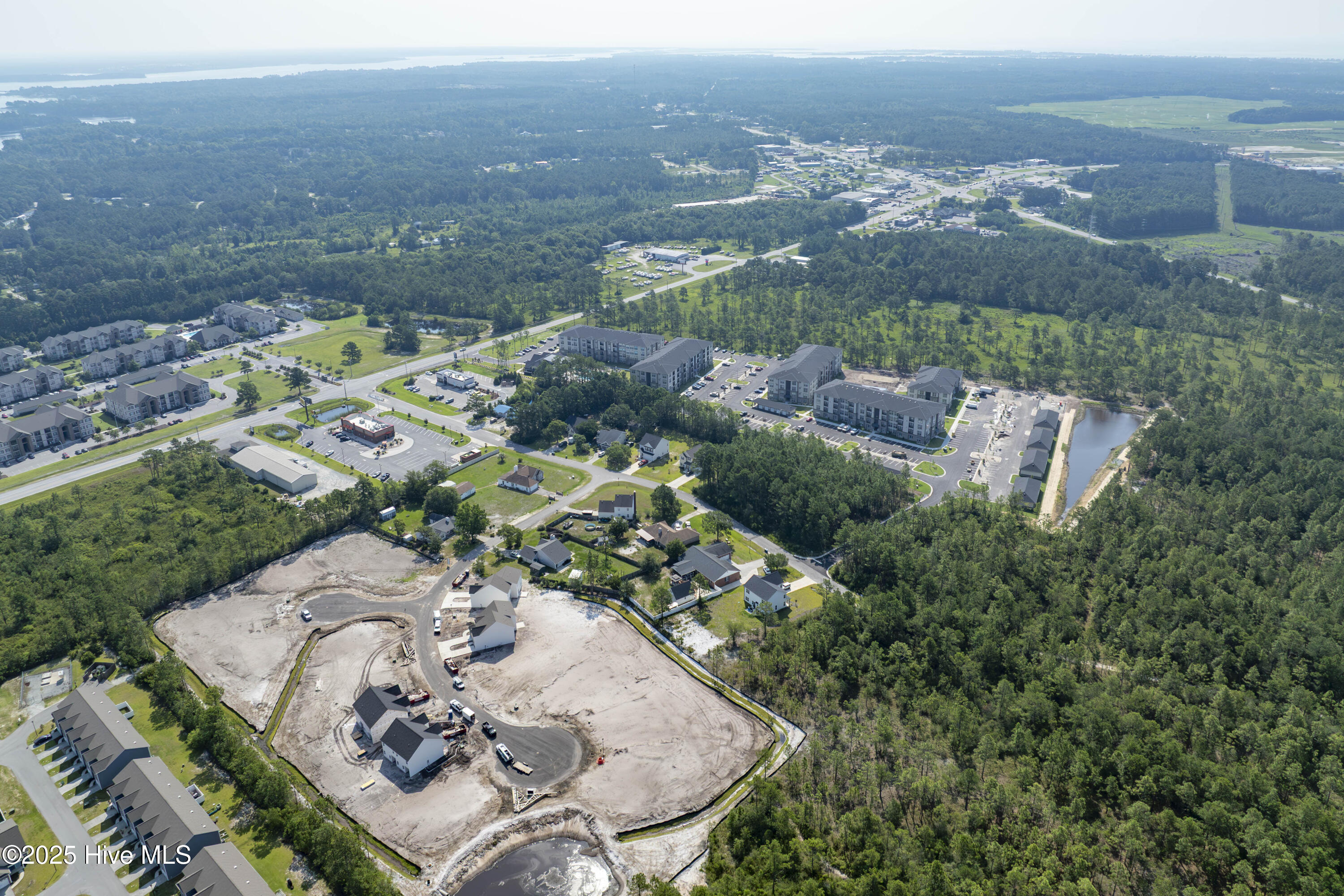 100493015 | Photo 25