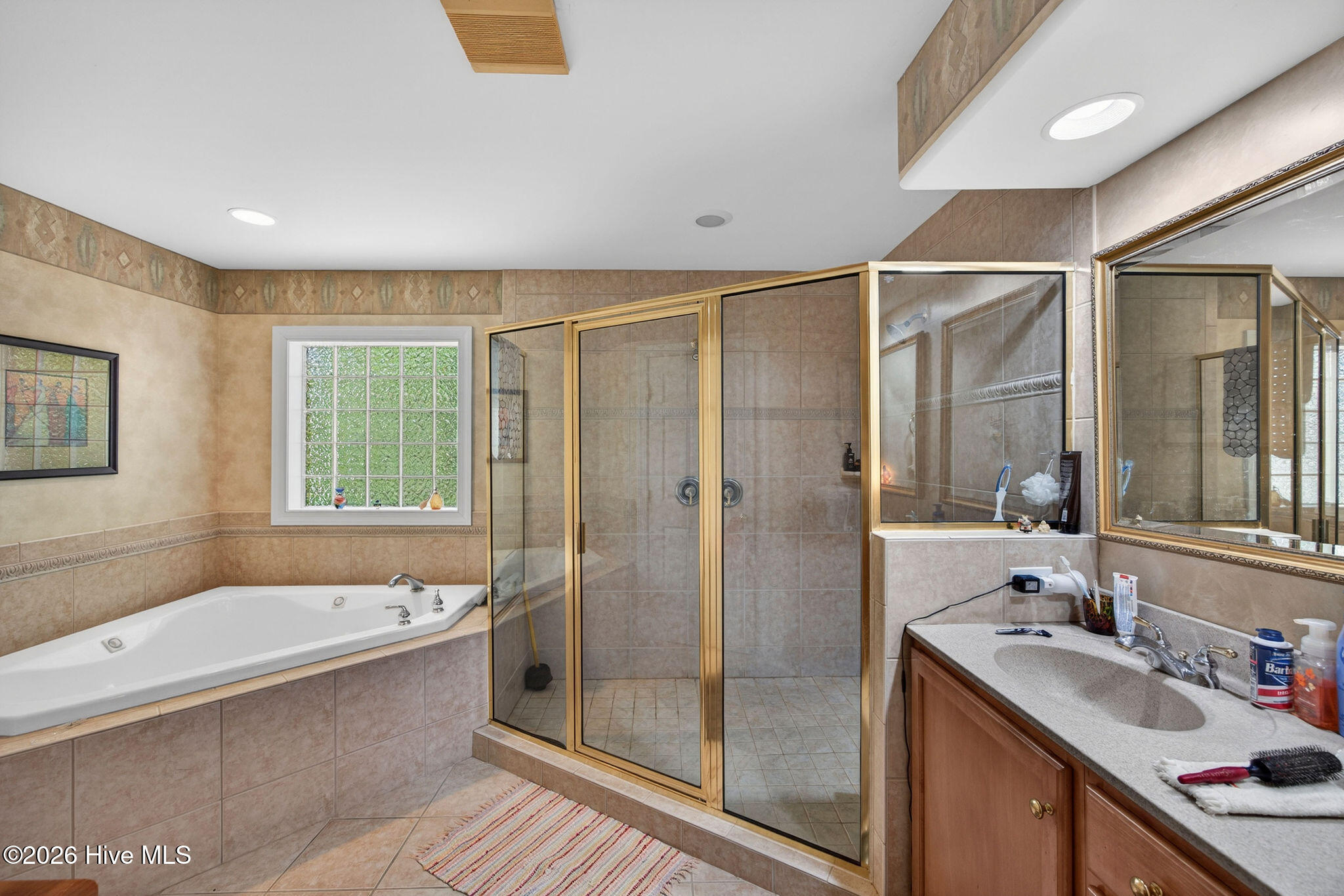 100567752 | Photo 30