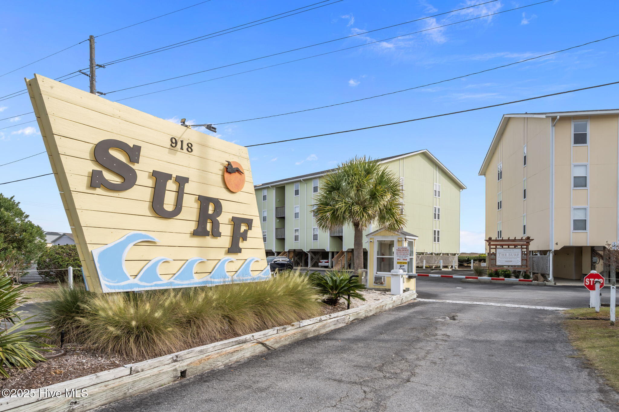 100543704 | Photo 37