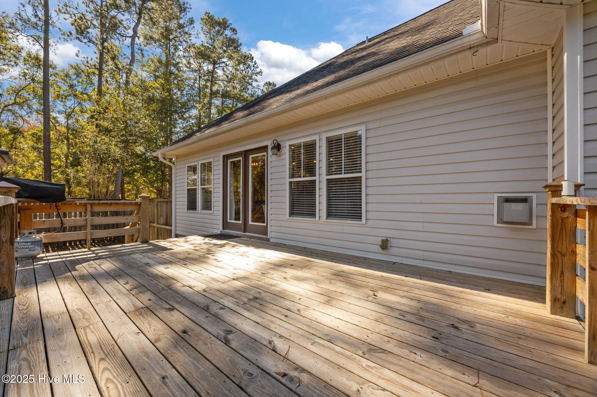 100539810 | Photo 31