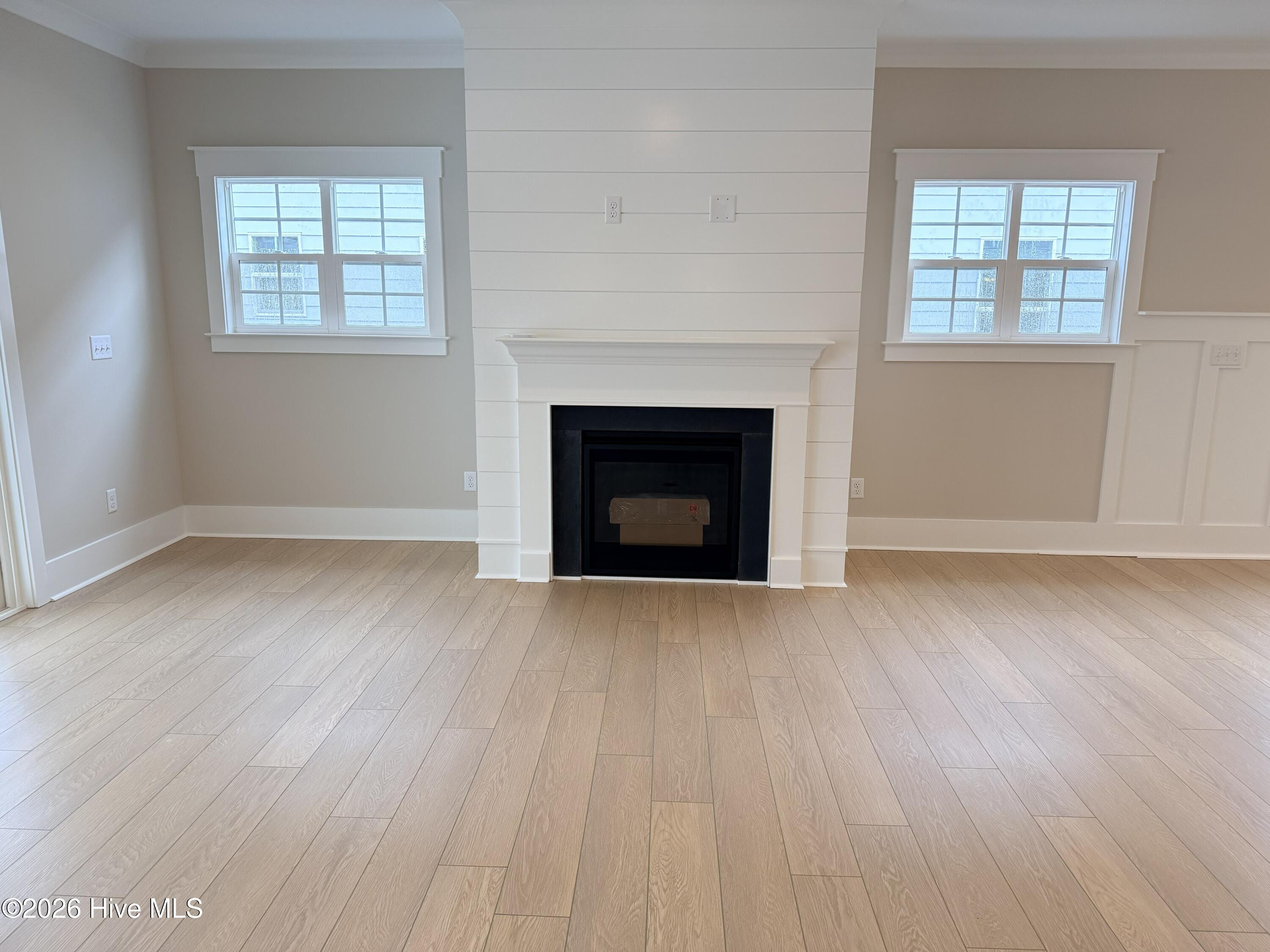 100553977 | Photo 12