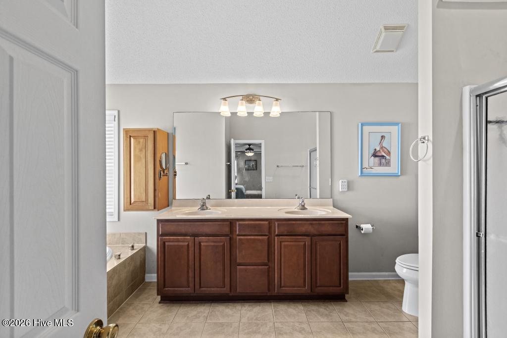 100564951 | Photo 37