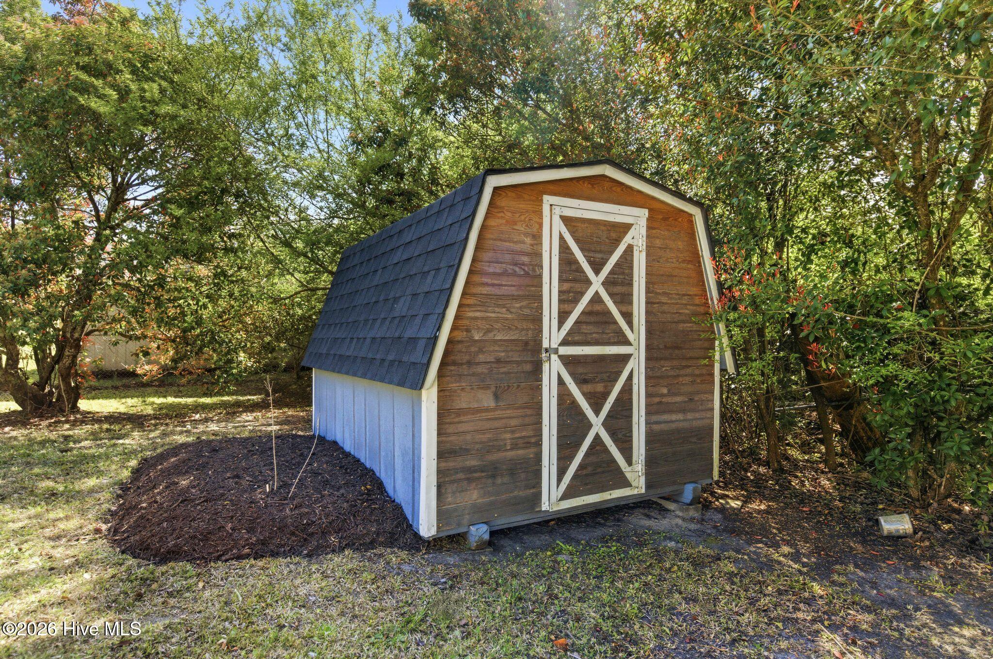 100564209 | Photo 32