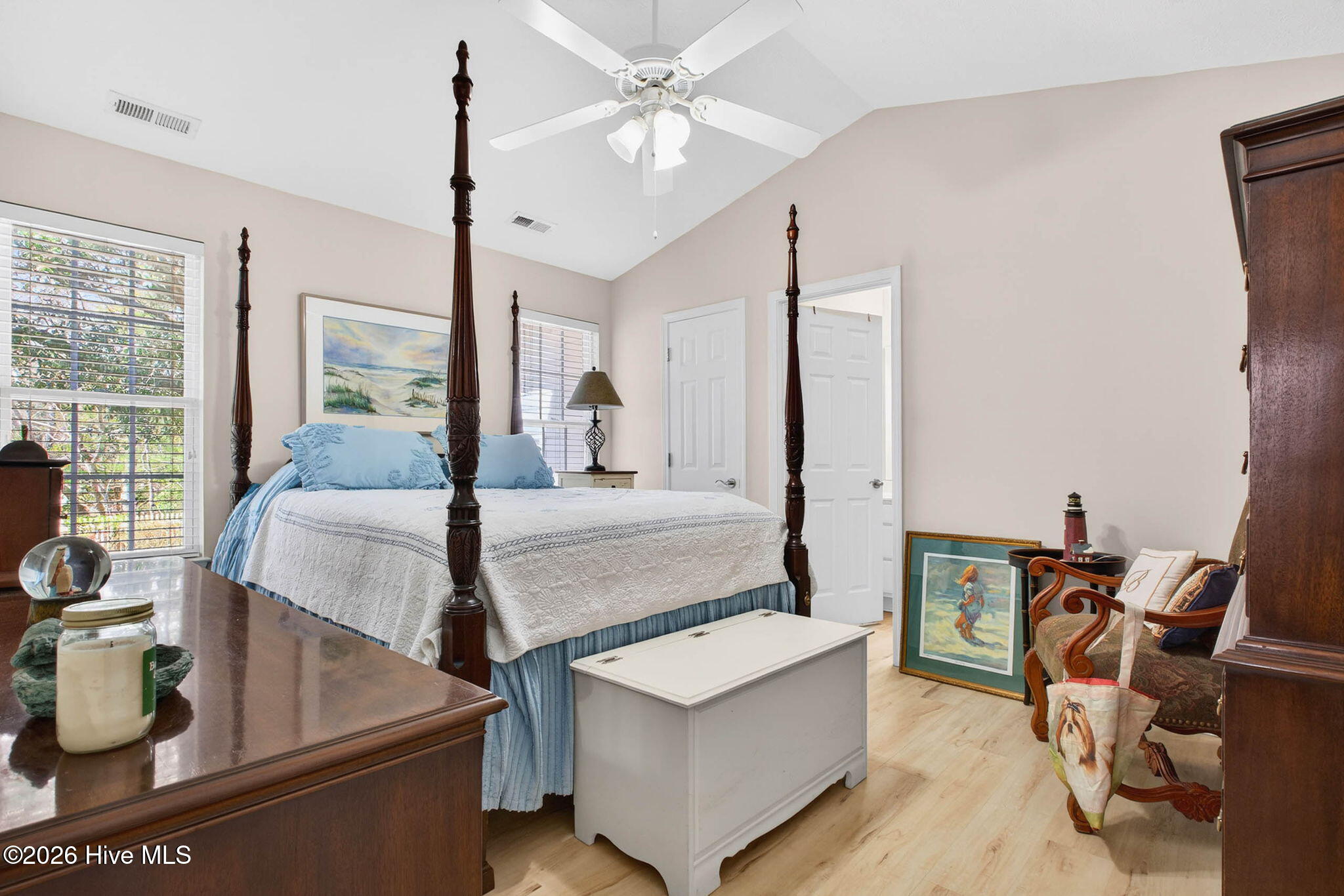 100543046 | Photo 17