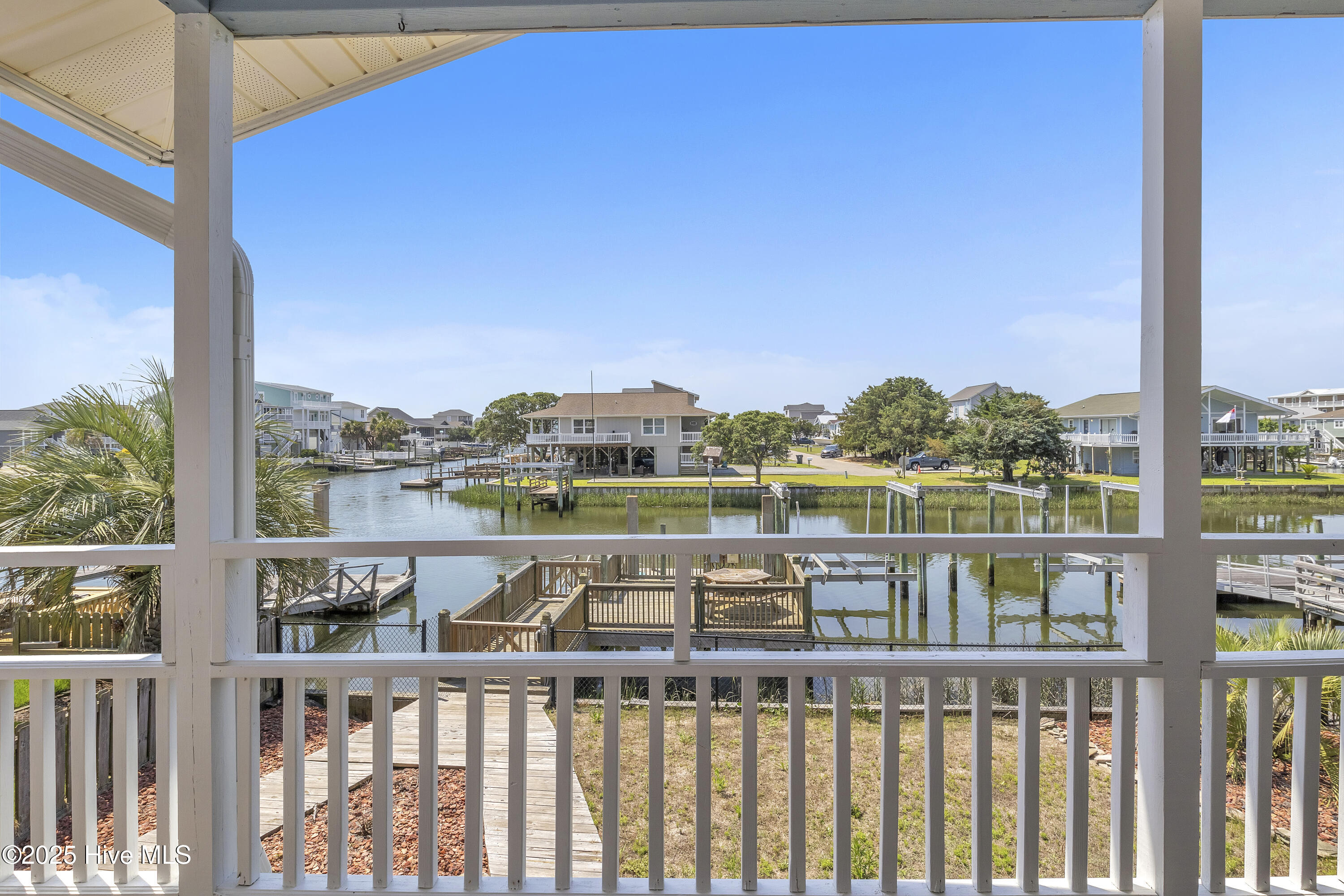 100545312 | Photo 35