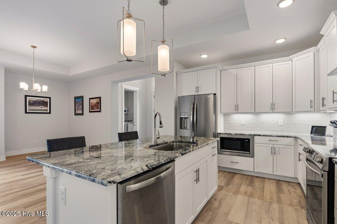 100543615 | Photo 19