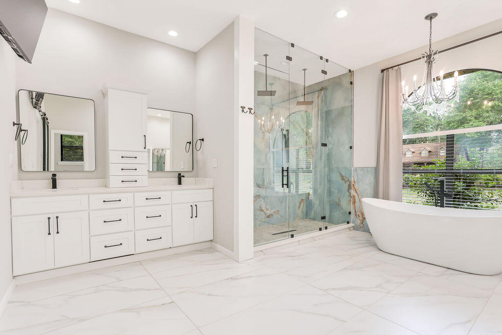 Owners bath 3
