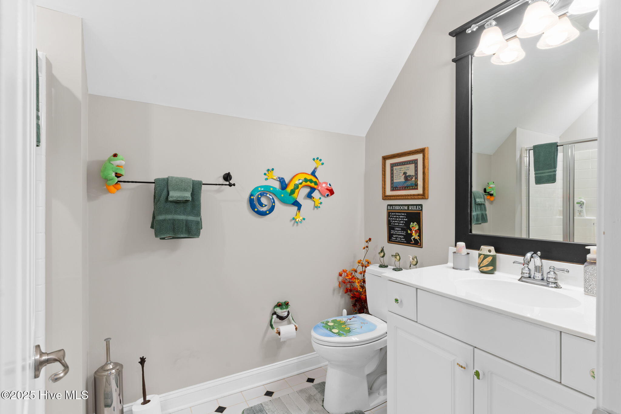 100544060 | Photo 65