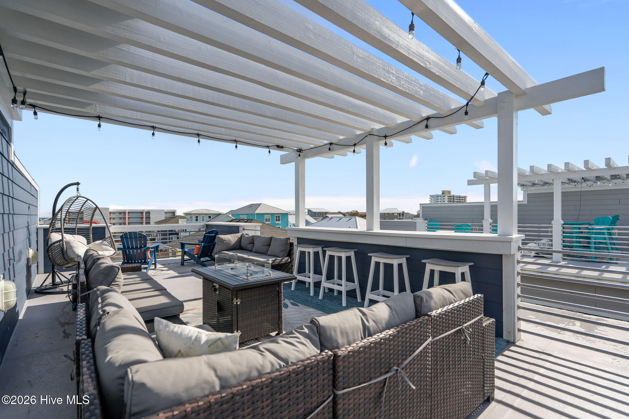 100552743 | Photo 45